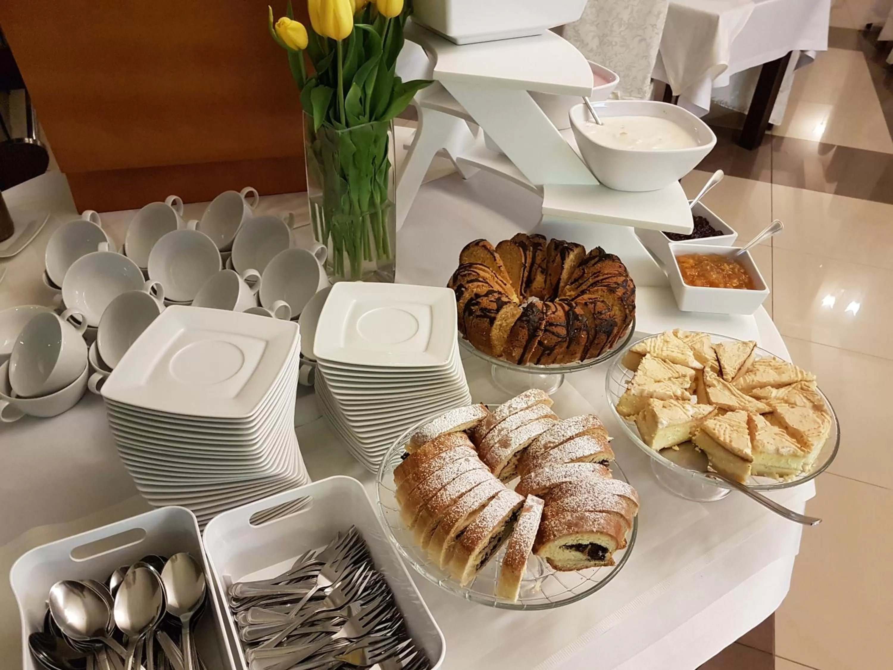 Continental breakfast in Hotel Zimnik Luksus Natury Spa & Wellness