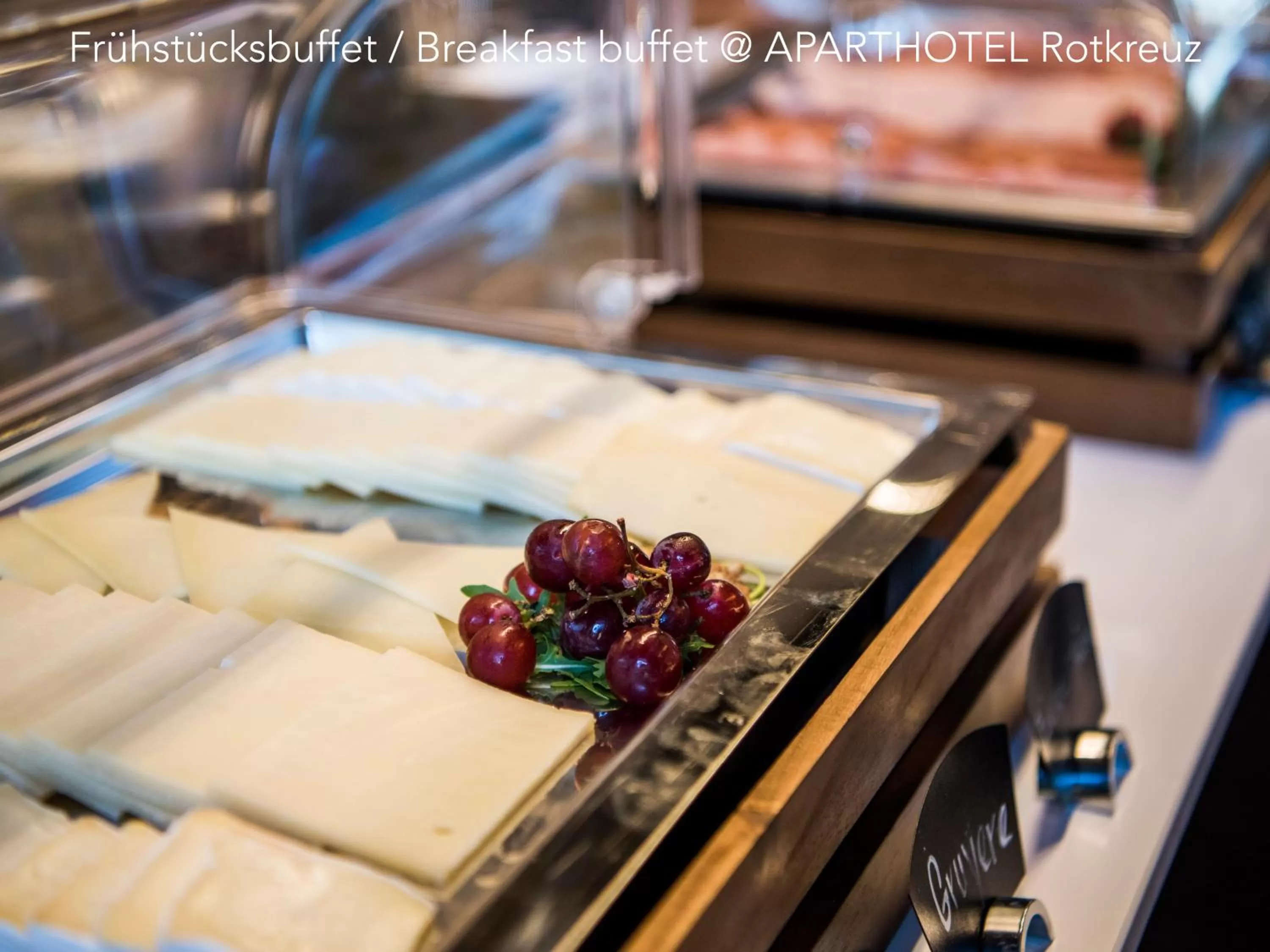 Restaurant/places to eat in Hotel Bauernhof - Self Check-In Hotel