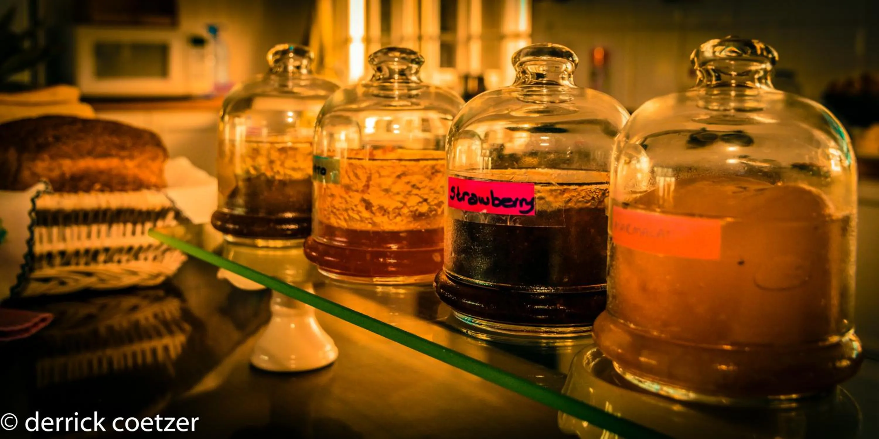 Buffet breakfast in Brenton Beach House