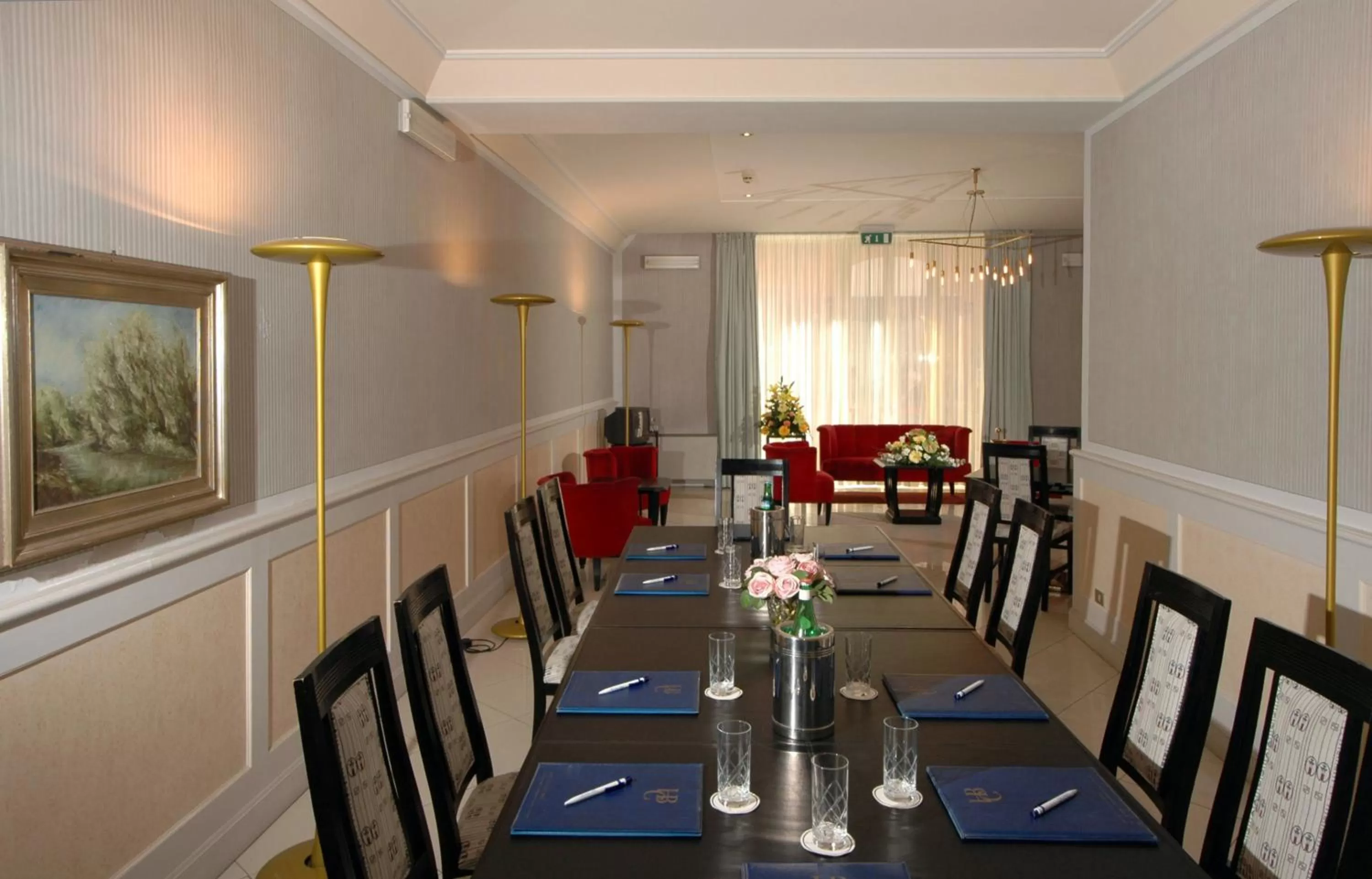 Restaurant/places to eat in Hotel Centrale Byron