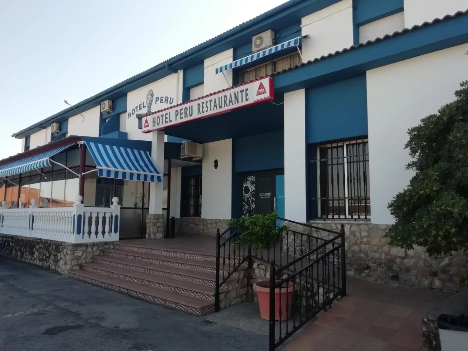 Facade/entrance in Hotel Perú by Bossh! Hotels