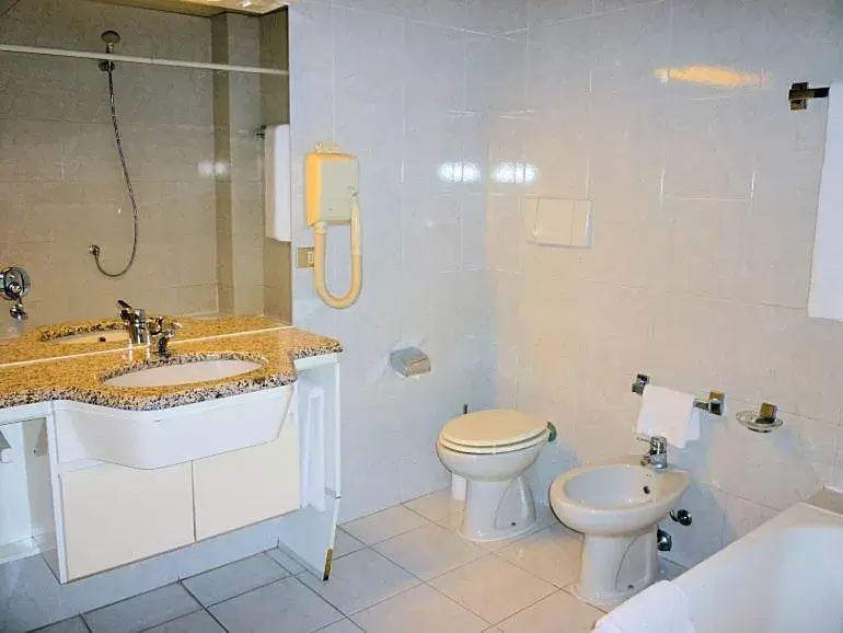 Twin Room in Hotel Ascot Twin Room in Hotel Ascot