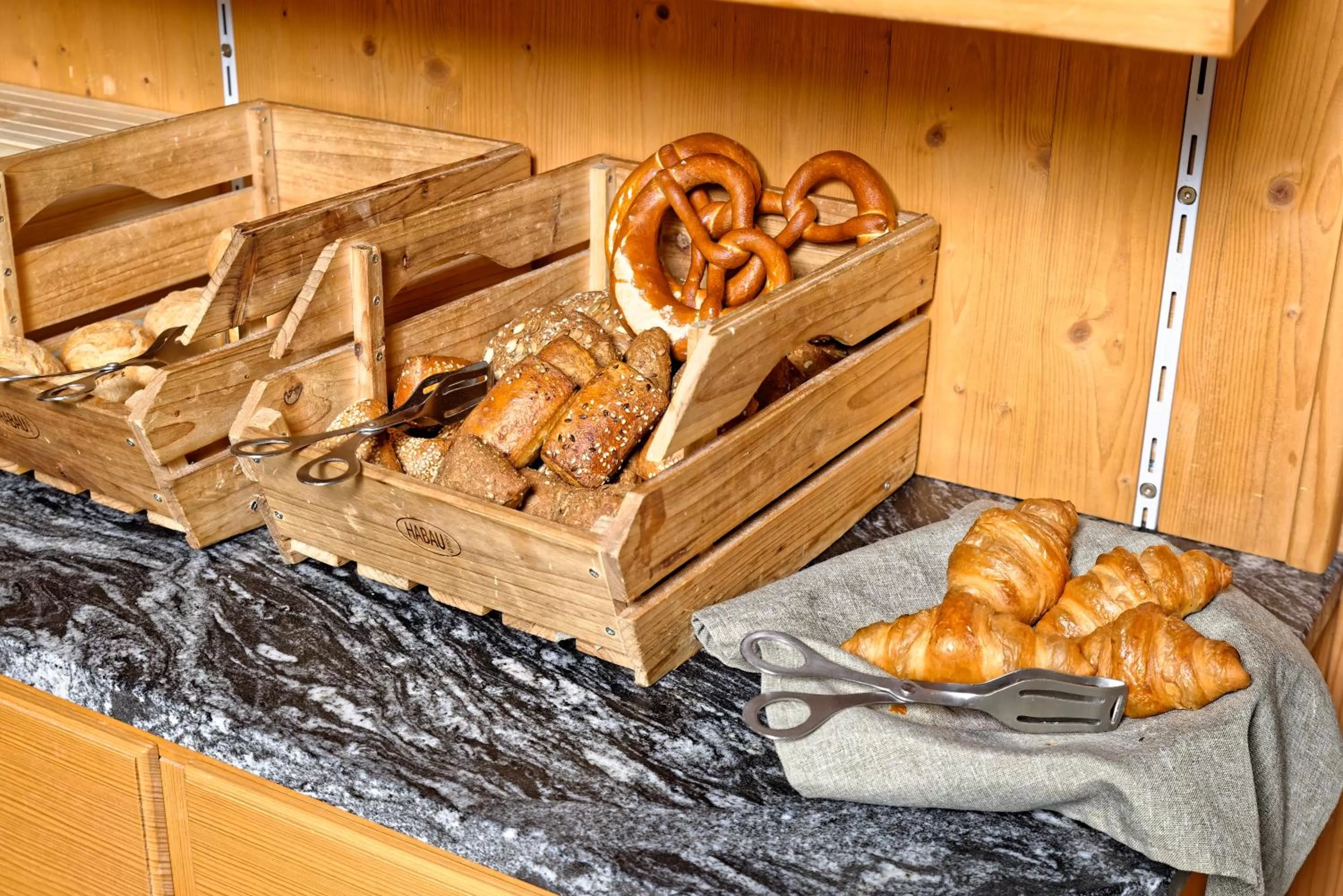 Breakfast in Hotel zum Maximilian