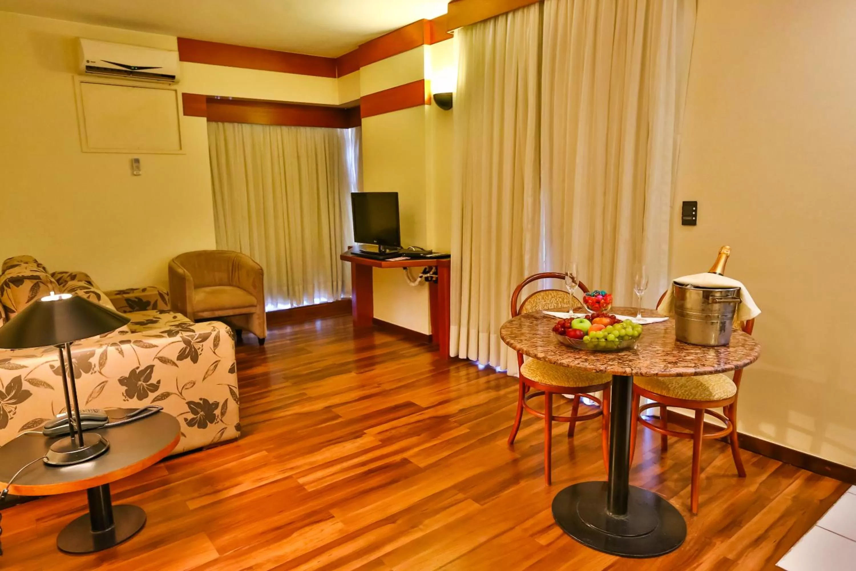 Living room in Metropolitan Hotel Brasília