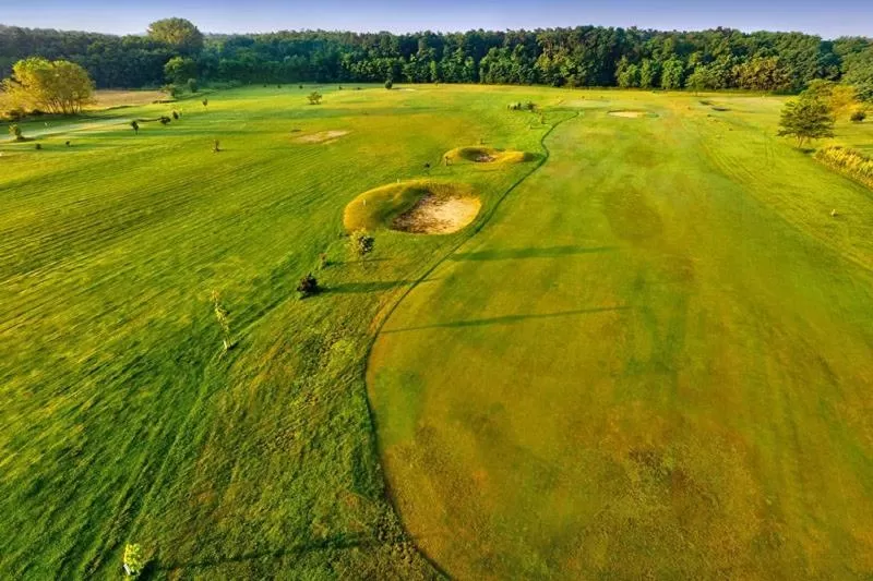 Golfcourse, Golf in Spa & Pool Apartment Hotel - Restaurant VILLA IVICA