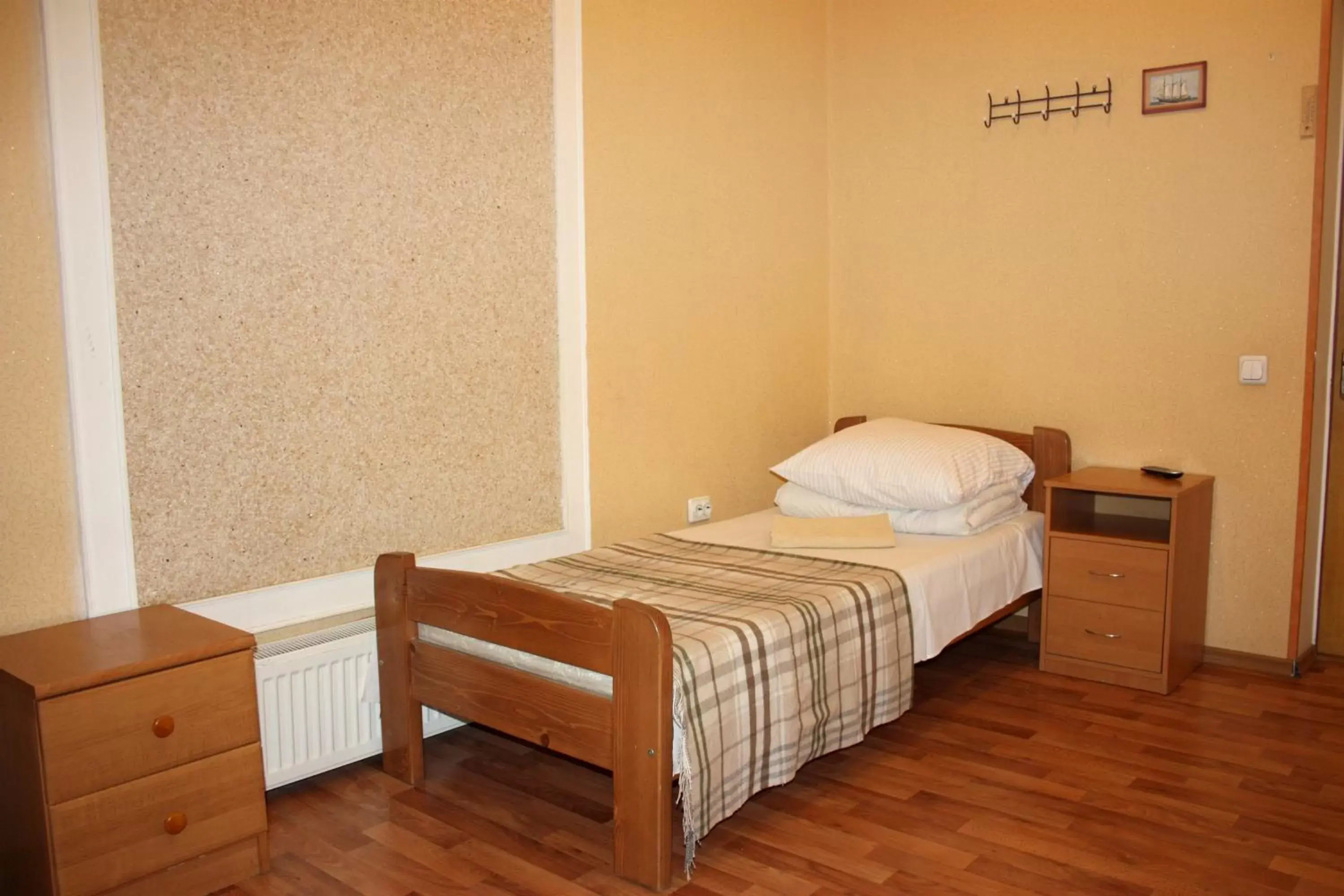 Standard Quadruple Room in Inn Khlibodarskiy Standard Quadruple Room in Inn Khlibodarskiy