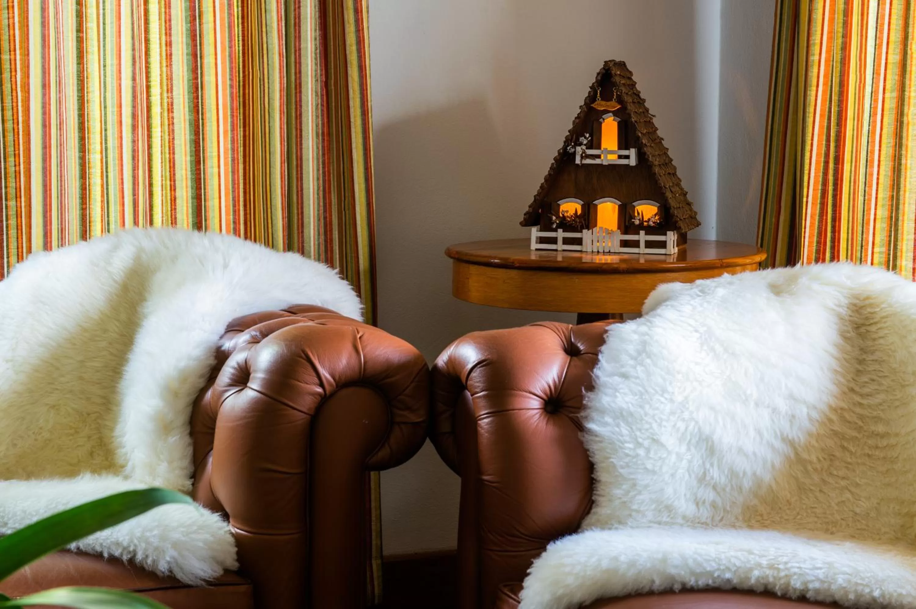 Communal lounge/ TV room, Seating Area in Pousada das Lavandas