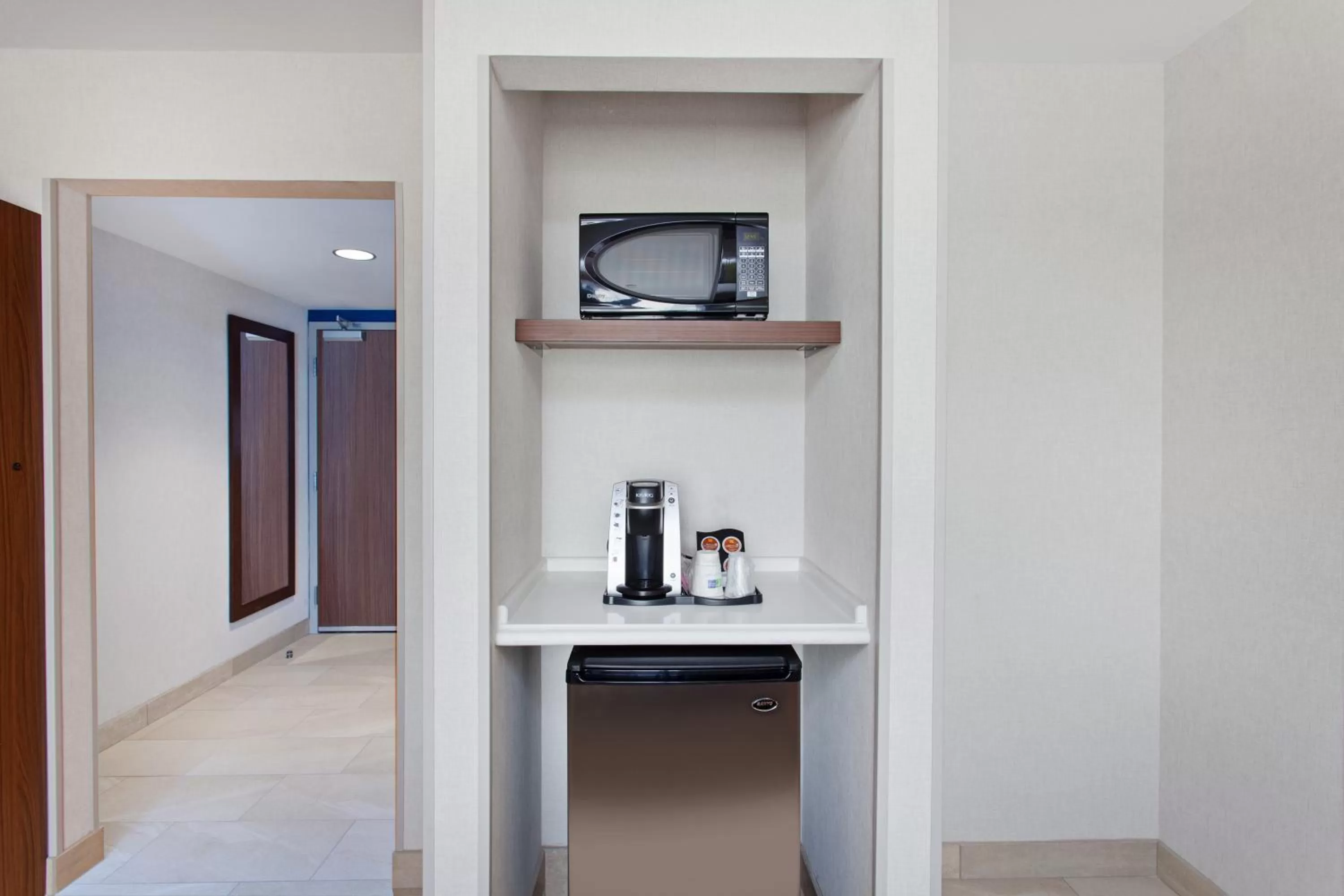 Holiday Inn Express West Los Angeles by IHG