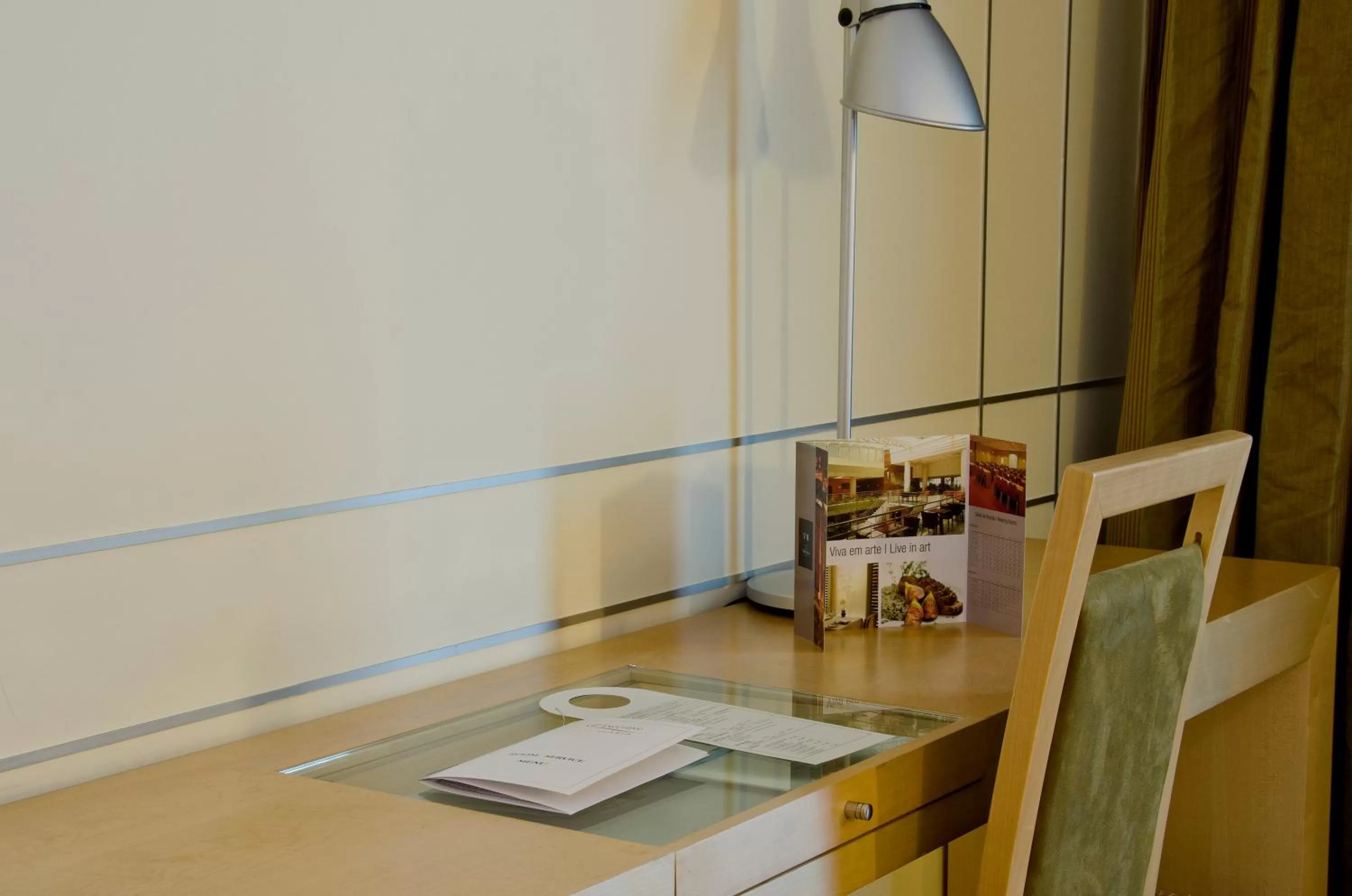 Seating area in VIP Executive Entrecampos Hotel & Conference