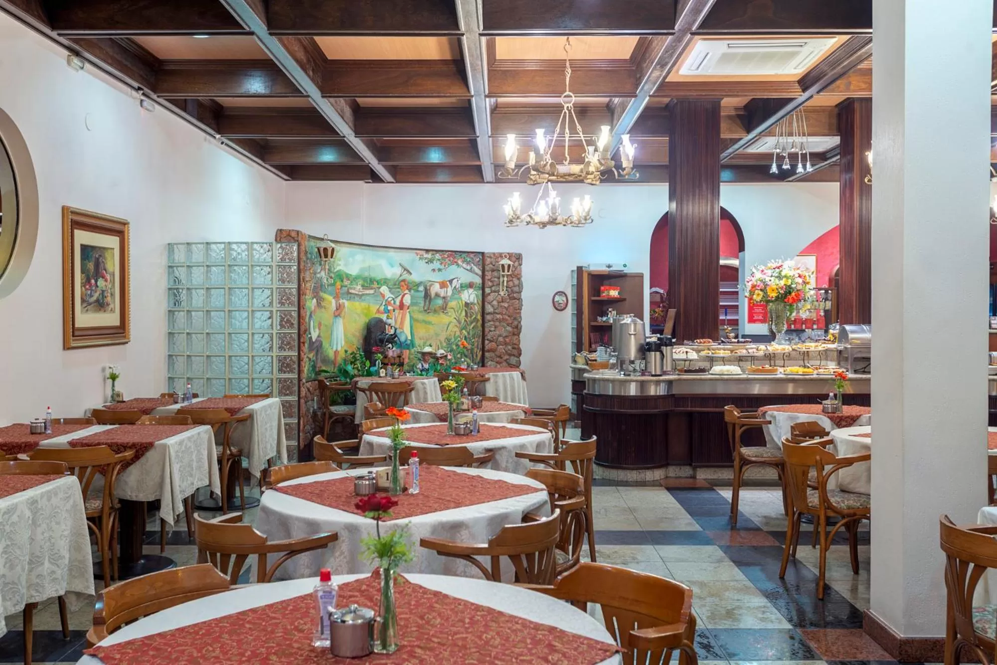 Restaurant/Places to Eat in Hotel Glória