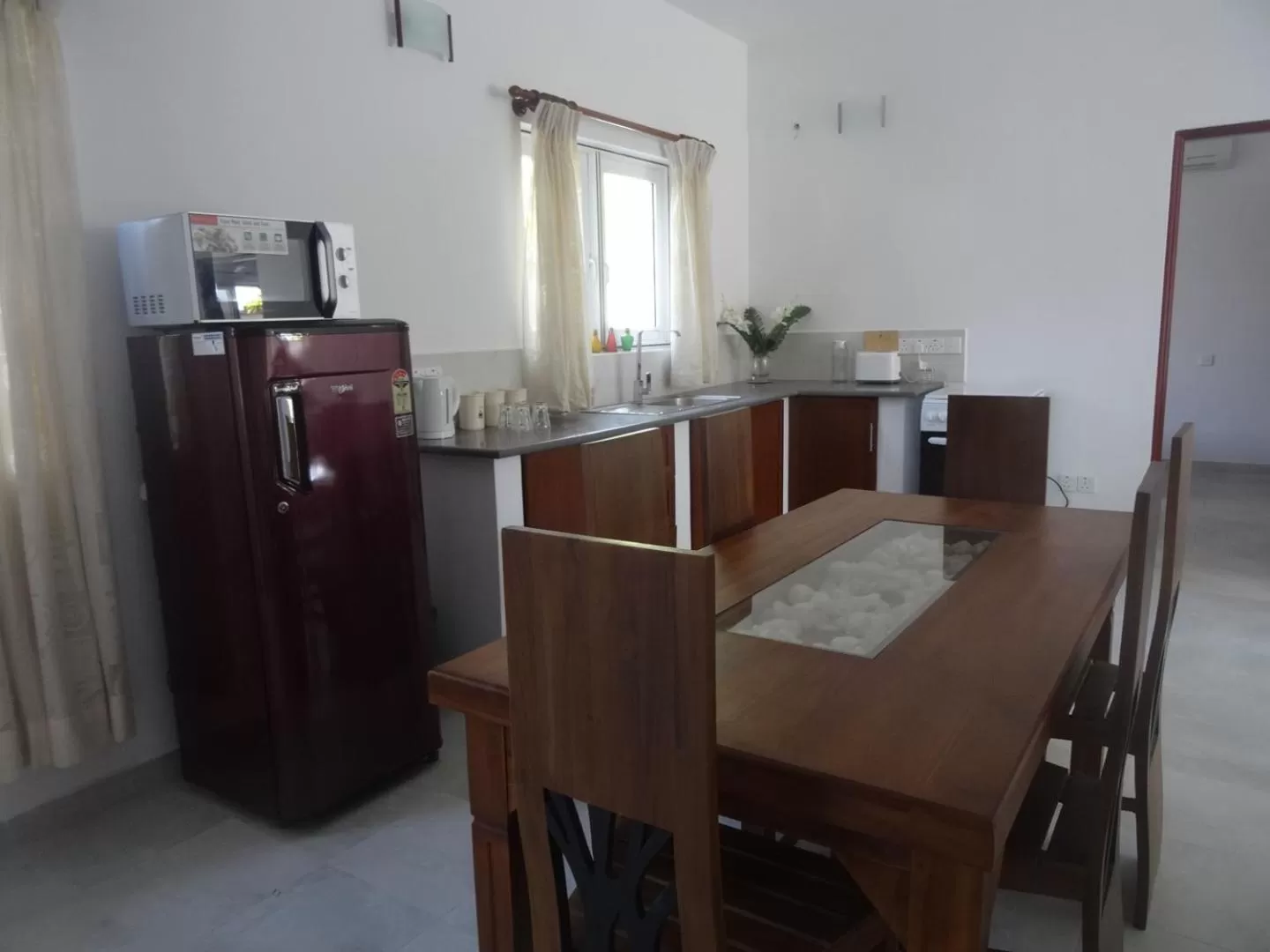 Dining Area in Amssler Beach Stay