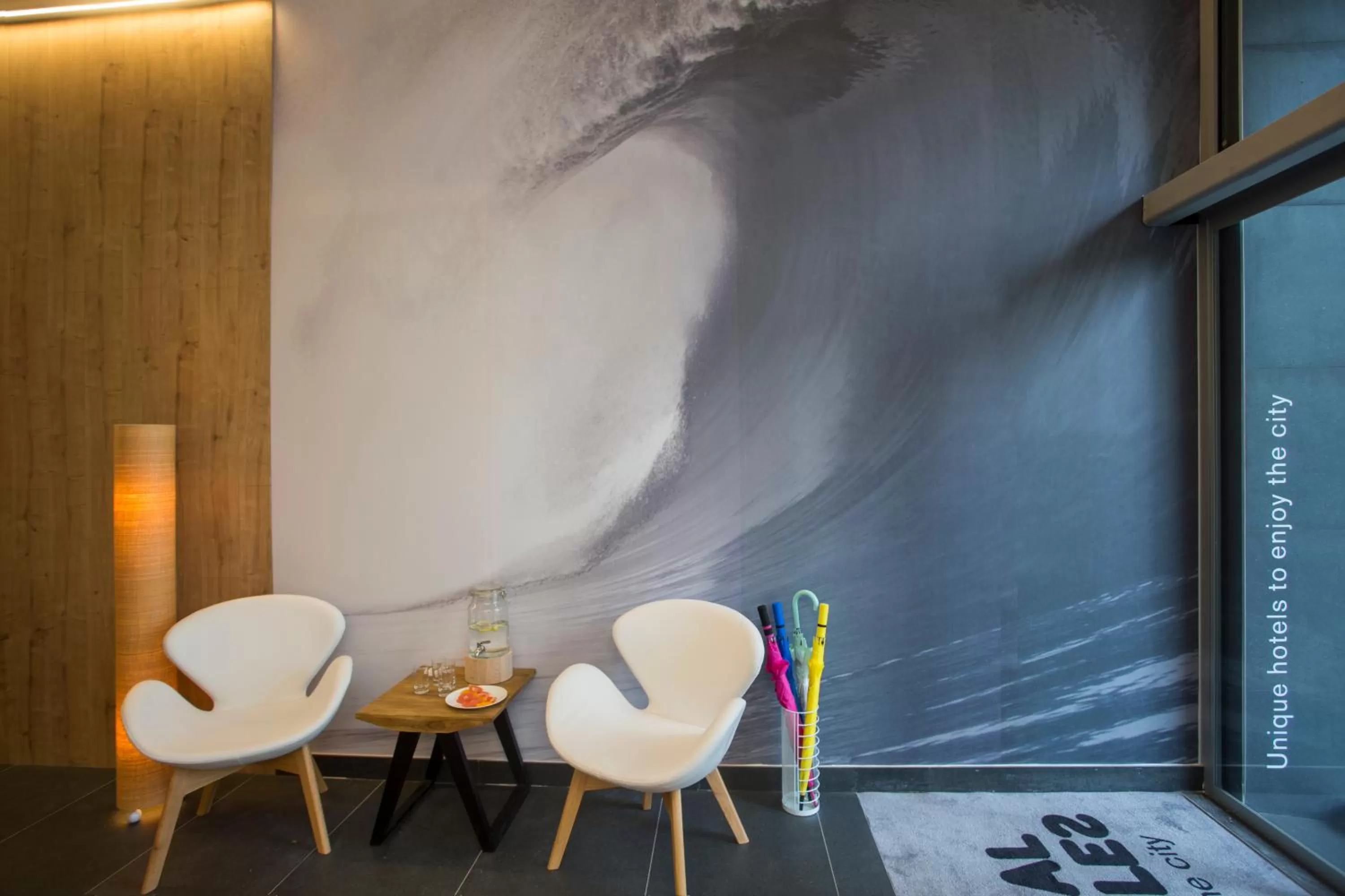 Facade/entrance in Casual de las Olas San Sebastián