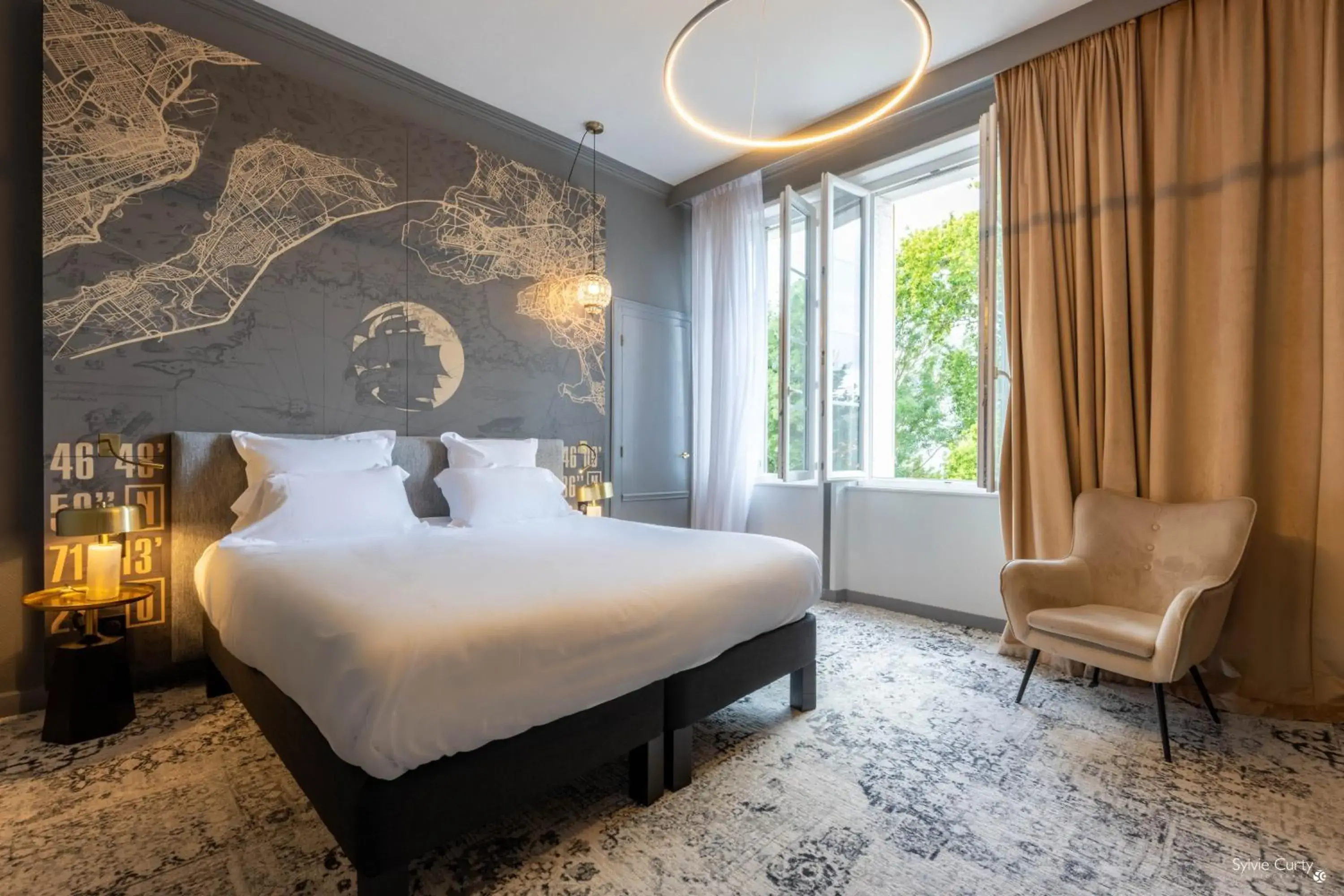 Deluxe Double Room in Le Champlain Deluxe Double Room in Le Champlain