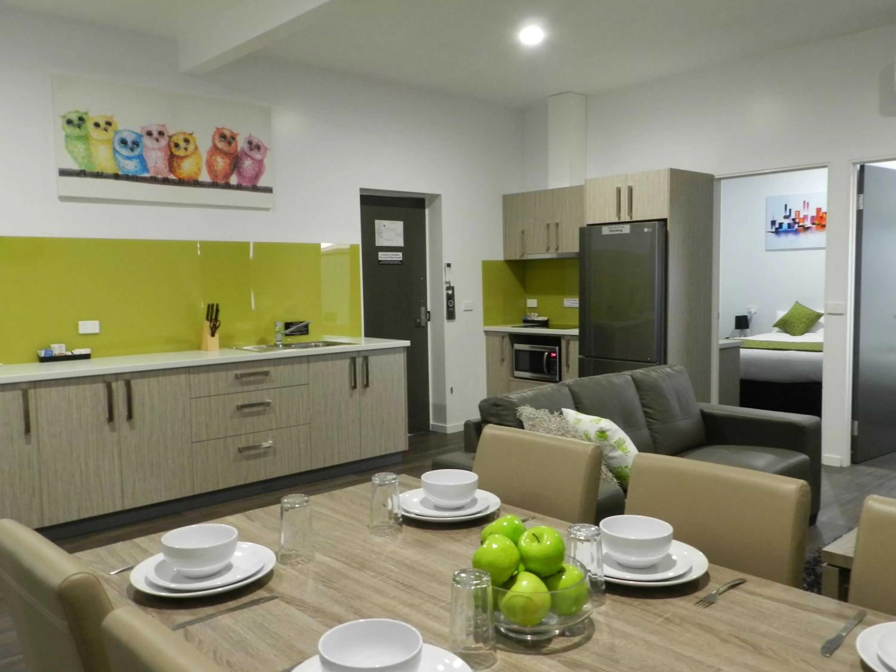 Kitchen/Kitchenette in Motel 24