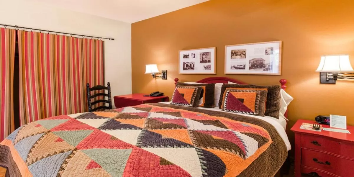 Bed in Panama Hotel and Suites