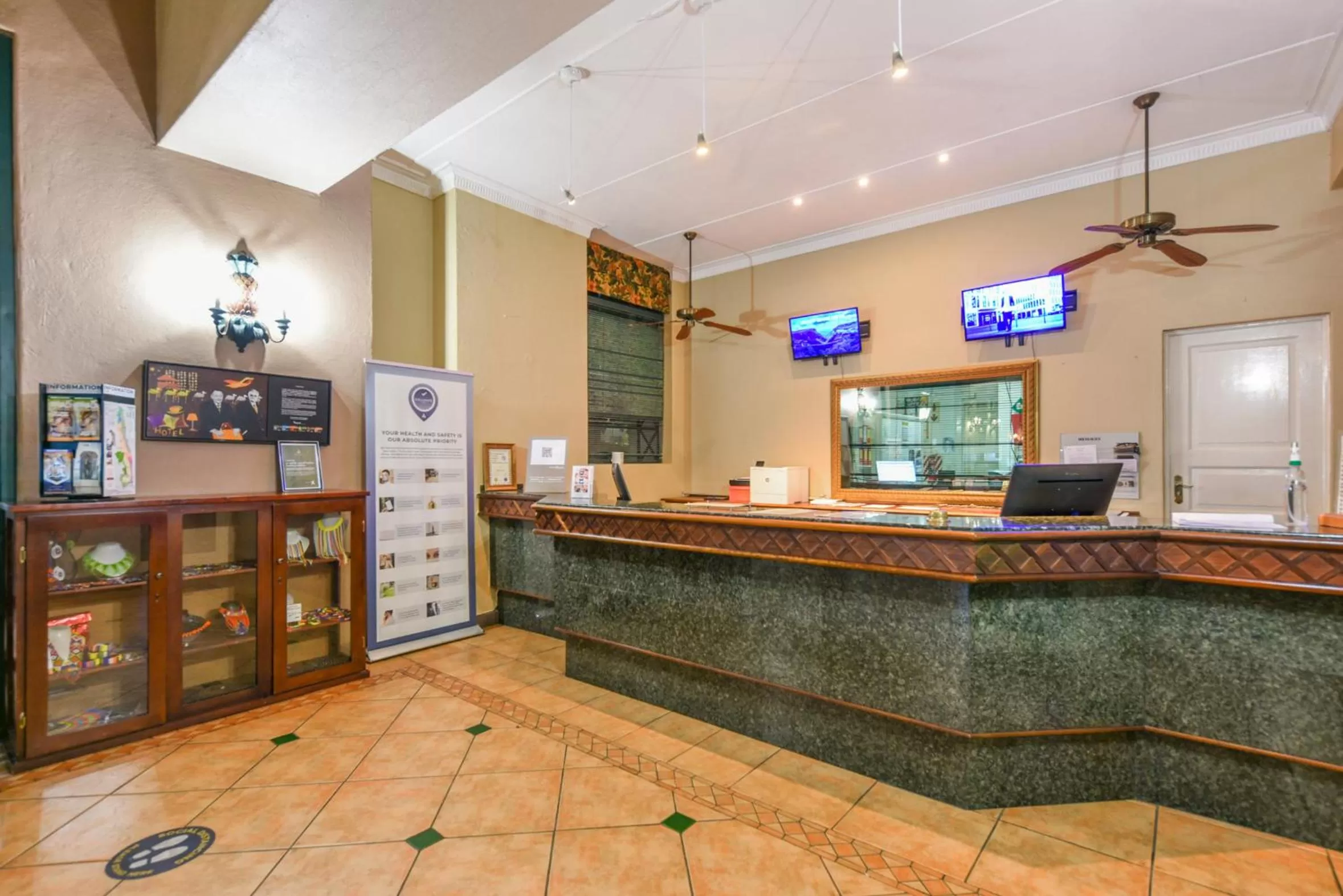 Lobby or reception in Mercure Hotel Nelspruit