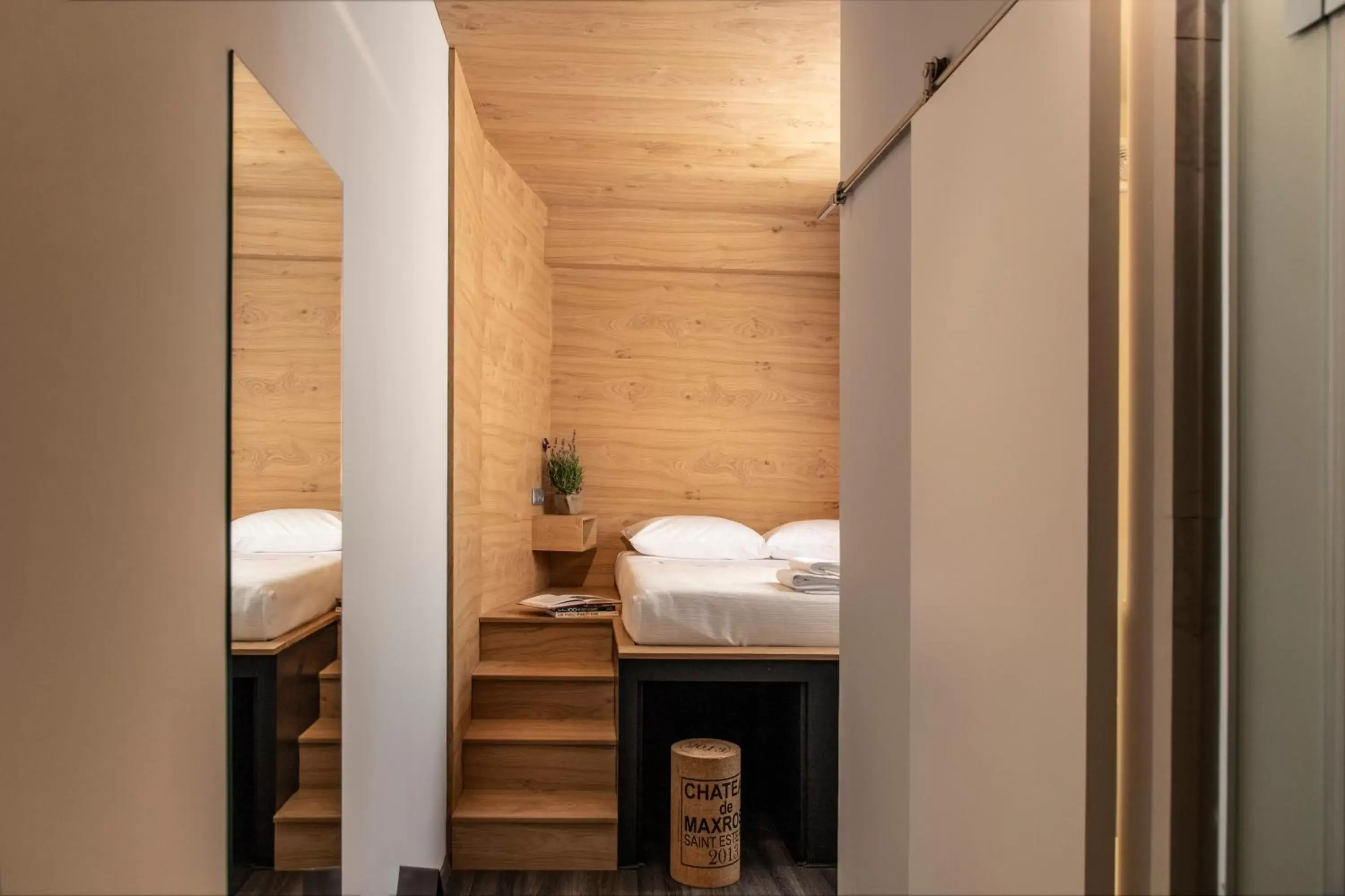 Deluxe Double Room with No Pool in Bespoke House Athens Deluxe Double Room with No Pool in Bespoke House Athens