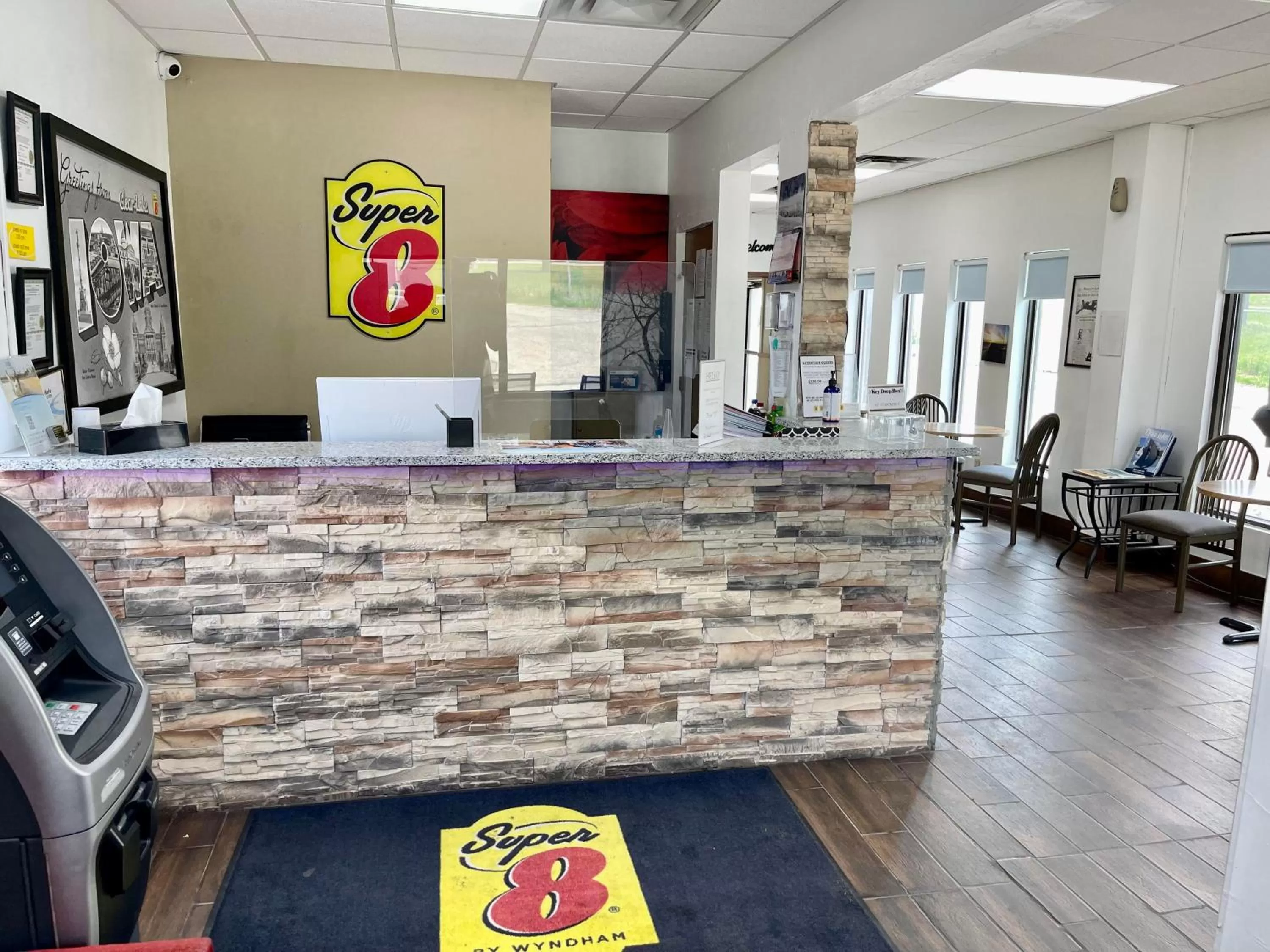 Lobby or reception in Super 8 by Wyndham Clear Lake