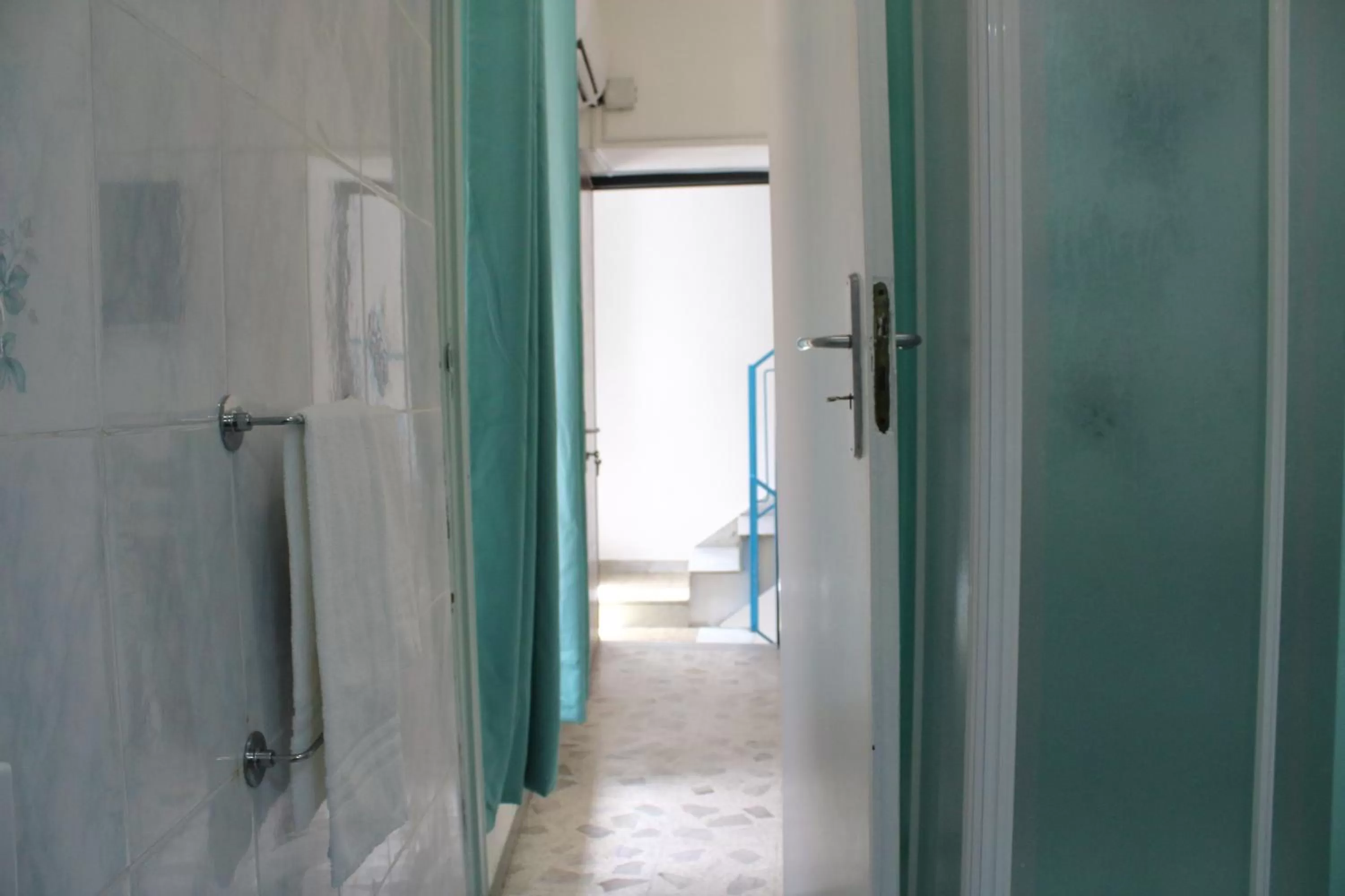 Bathroom in CilentoEasyRooms