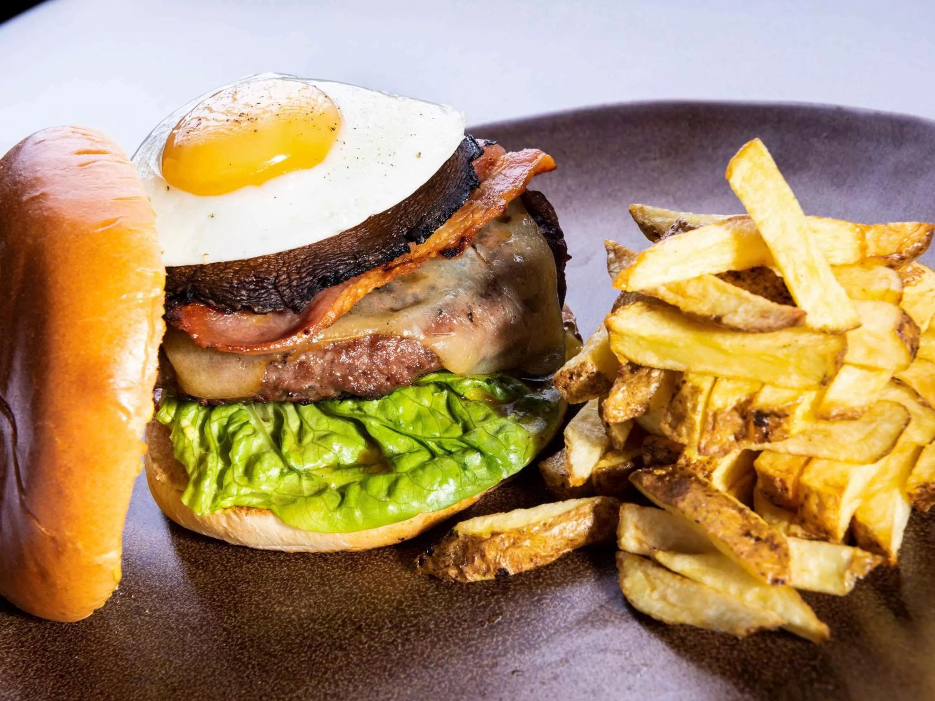 Lounge or bar in Brandon Hall Hotel & Spa Warwickshire