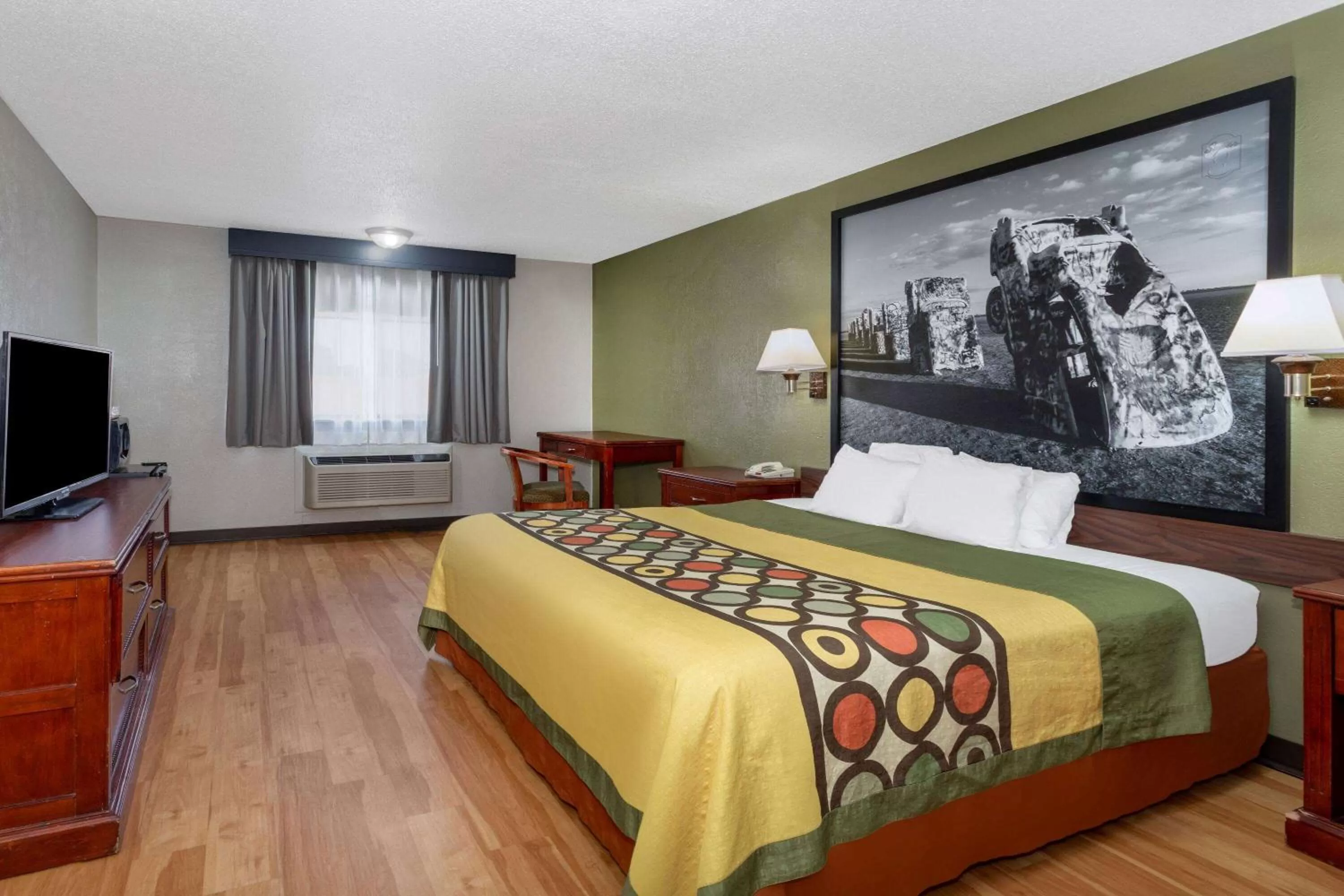 Photo of the whole room, Bed in Super 8 by Wyndham Amarillo Central TX