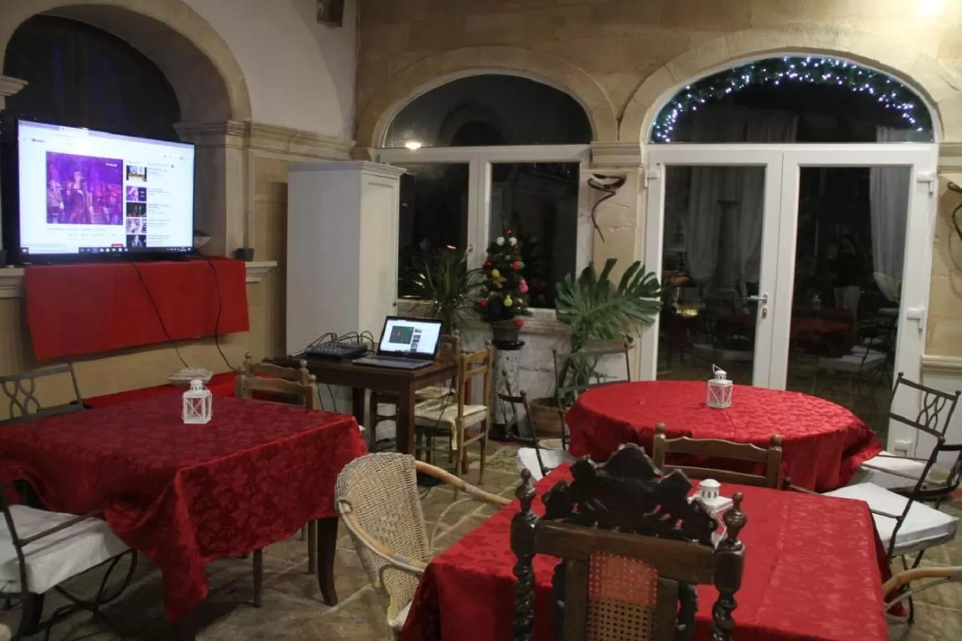 Restaurant/places to eat in B&B Scipponate