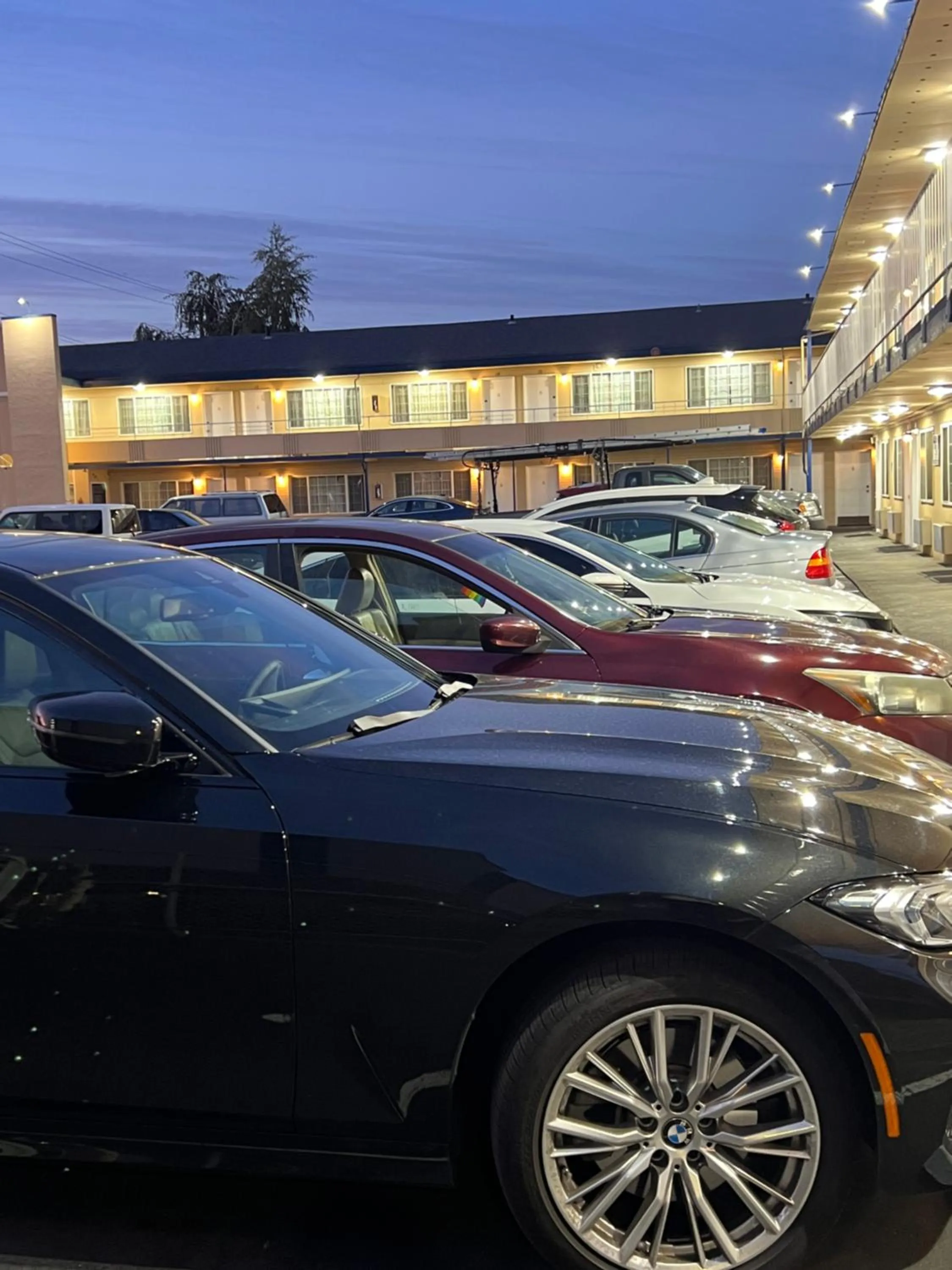 Parking in Columbus Motor Inn