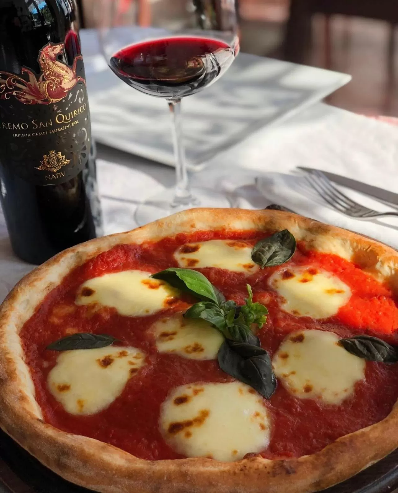 Restaurant/places to eat, Food in White House Berat