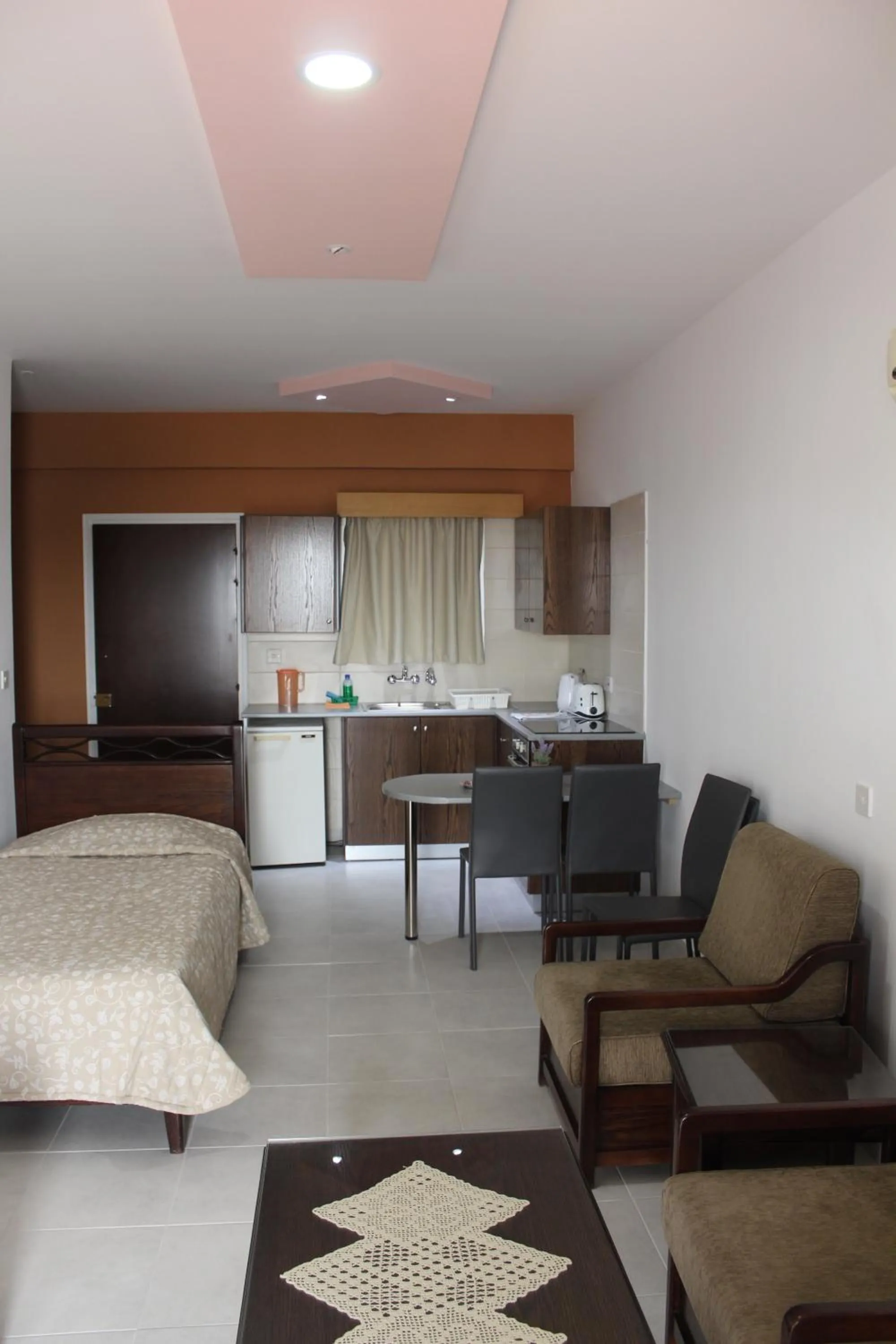 Dining area in Petsas Apartments