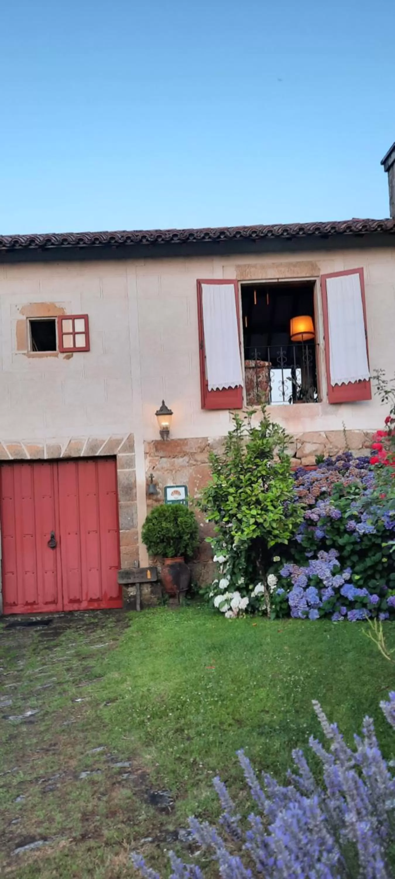 Property building in Rectoral de Anllo