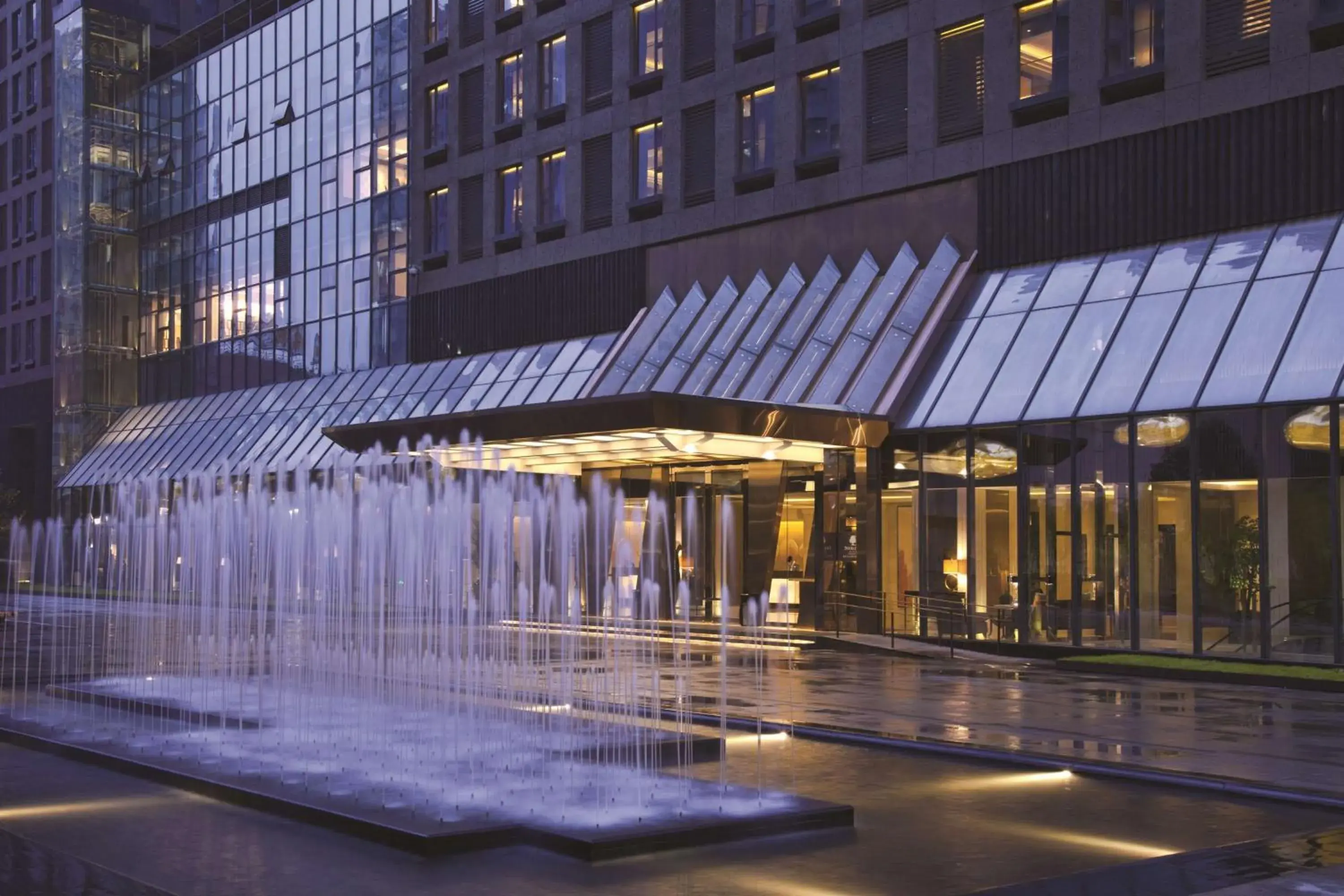 DoubleTree by Hilton Chongqing - Guanyinqiao railway station DoubleTree by Hilton Chongqing - Guanyinqiao railway station