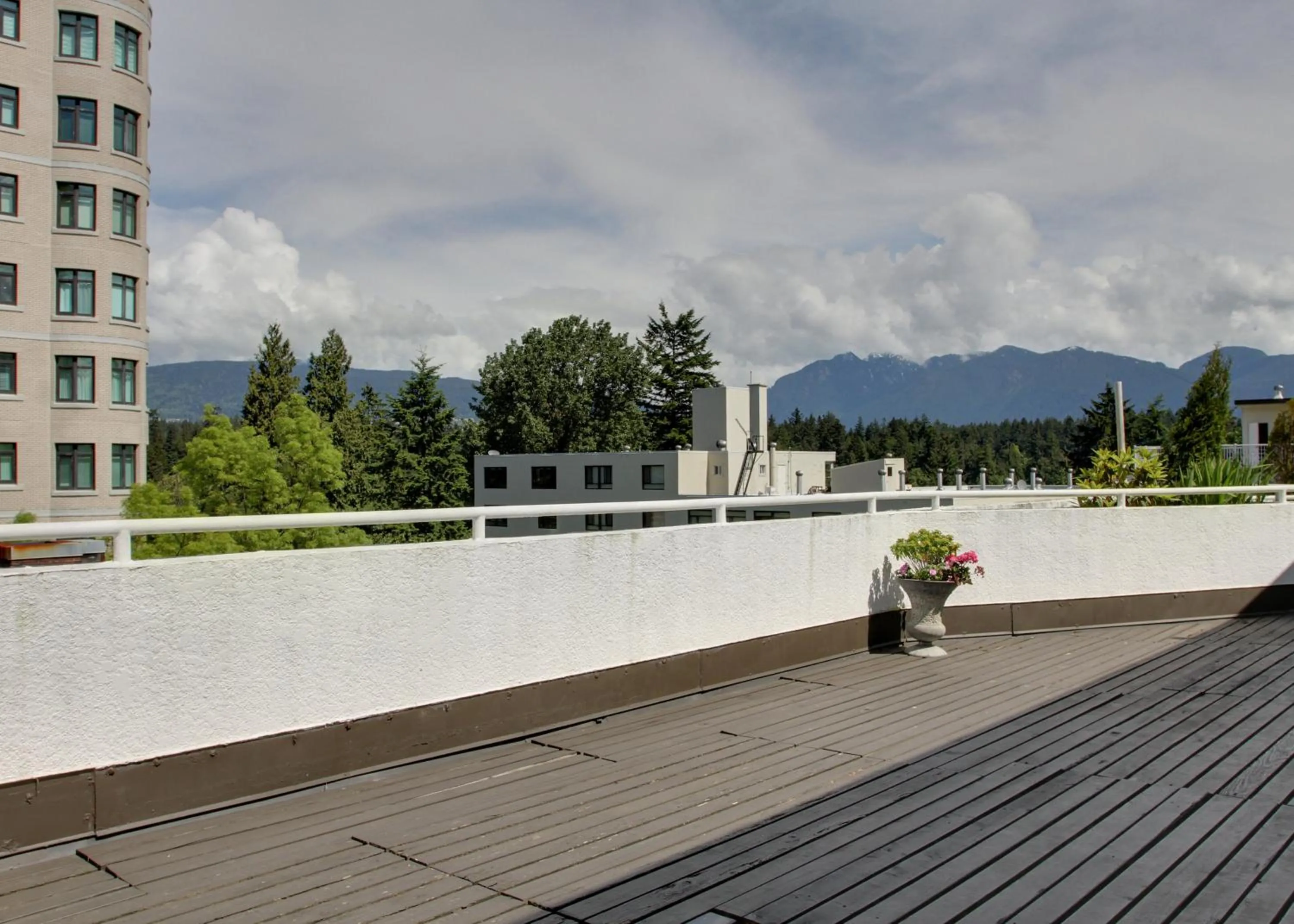 Balcony/Terrace in Rosellen Suites at Stanley Park