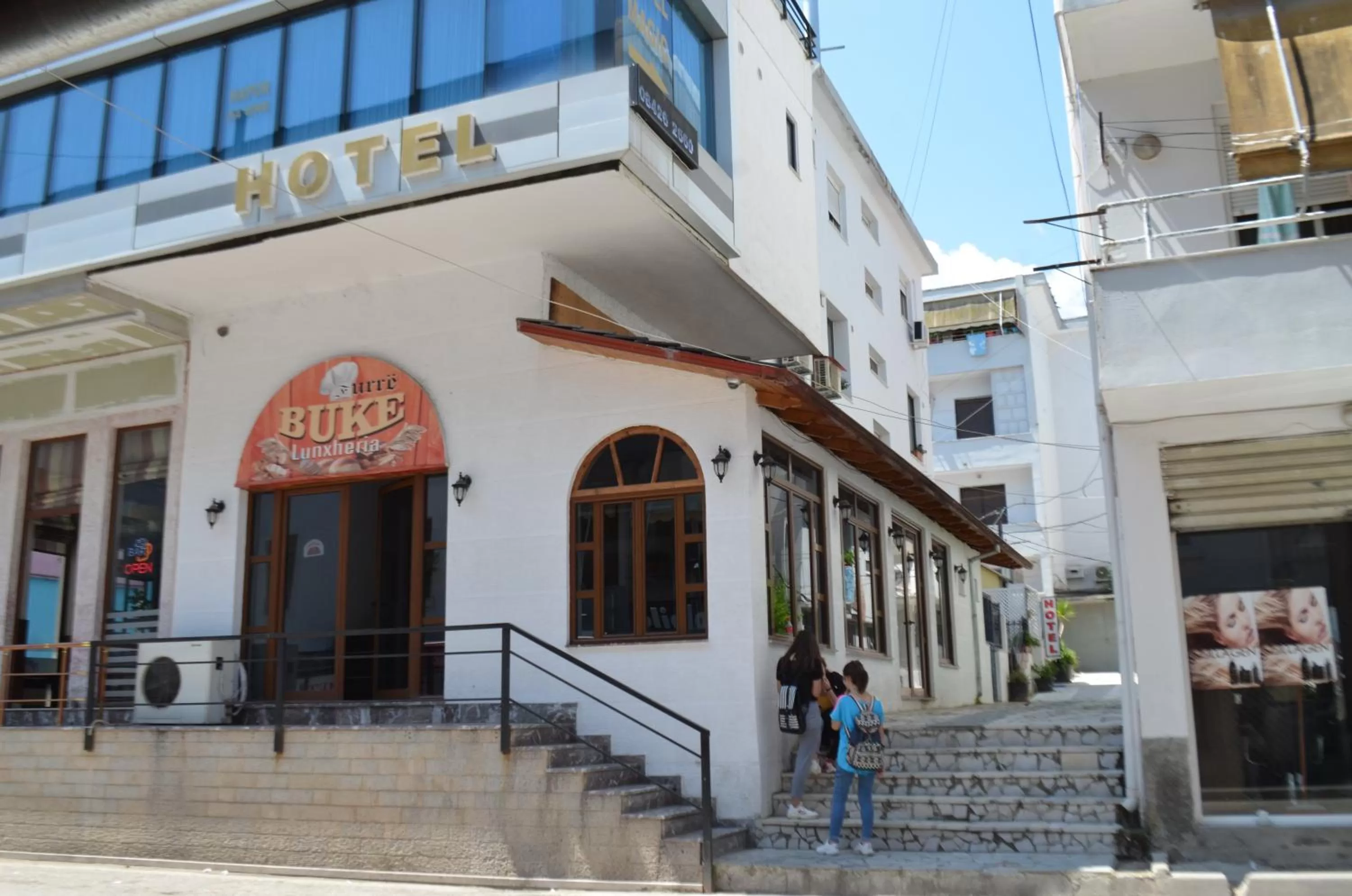 Facade/entrance in Hotel Magic