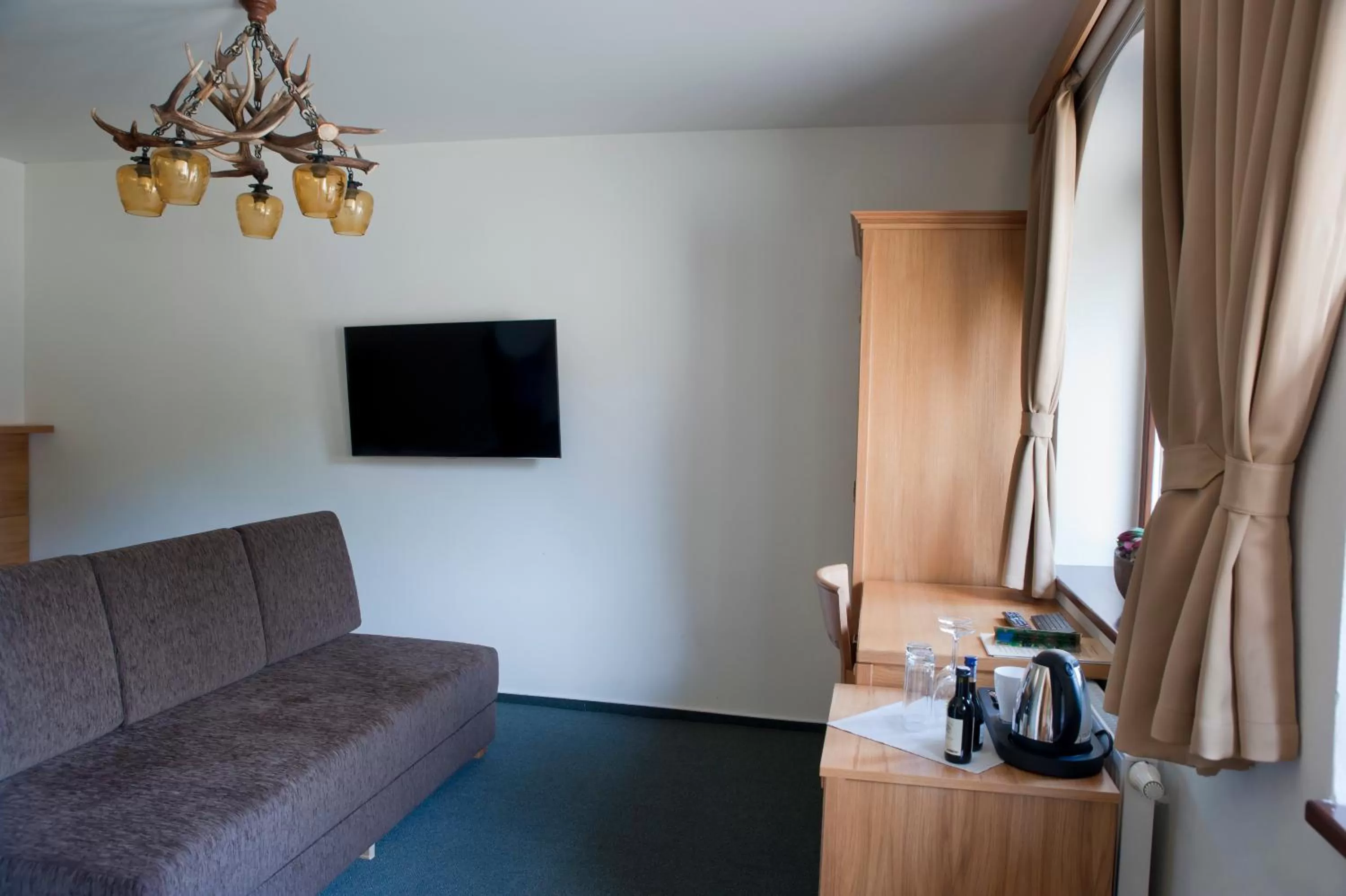 TV/Entertainment Center in Lovecká Bašta