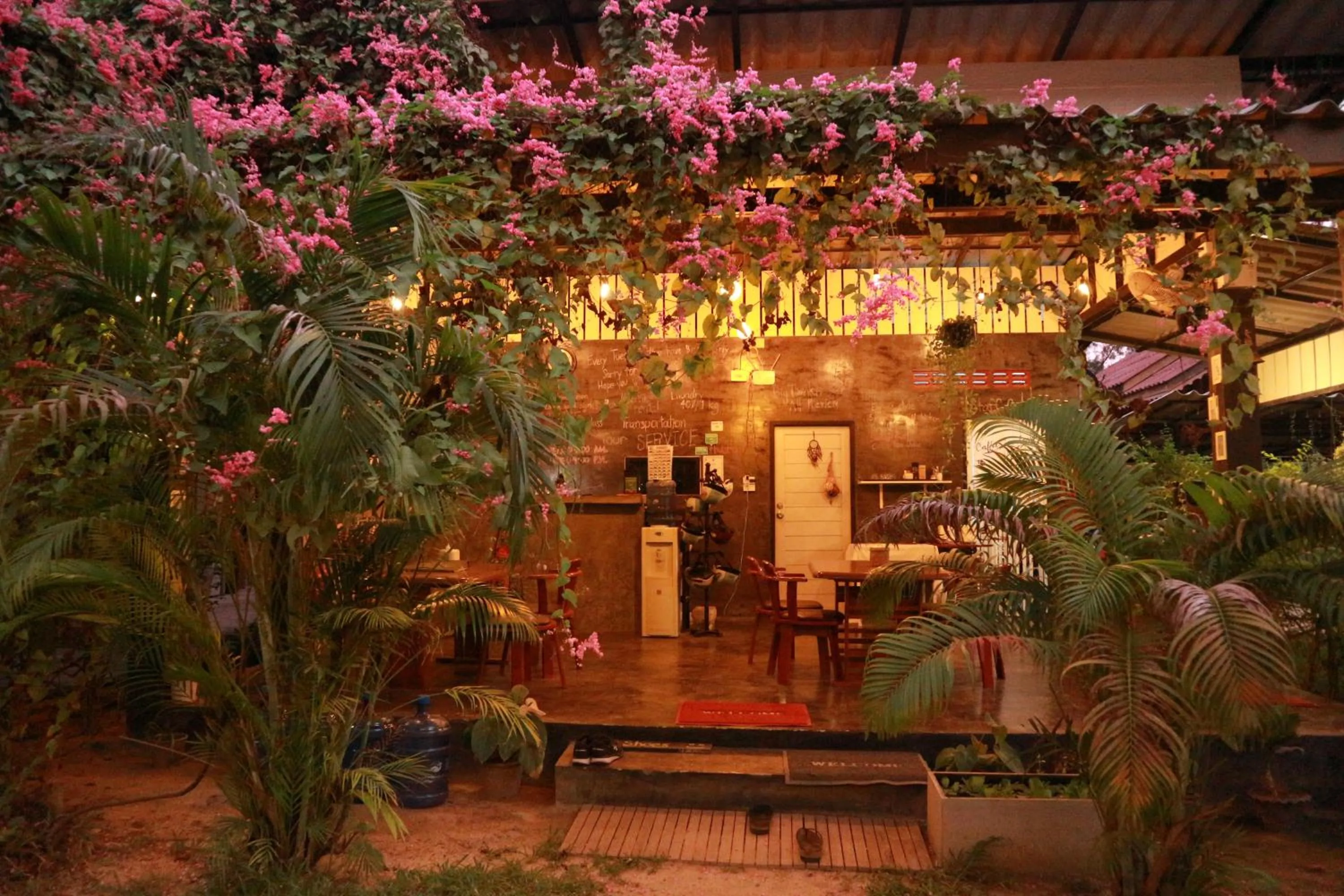 Lobby or reception in Raven Blue