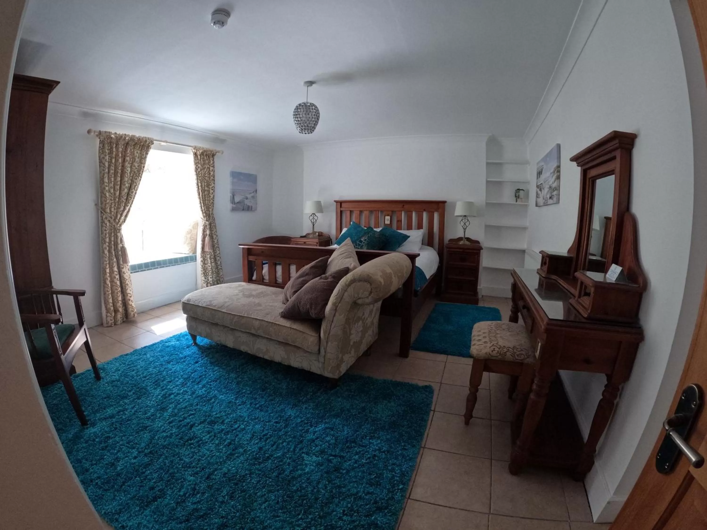 Bed in The Grove Falmouth