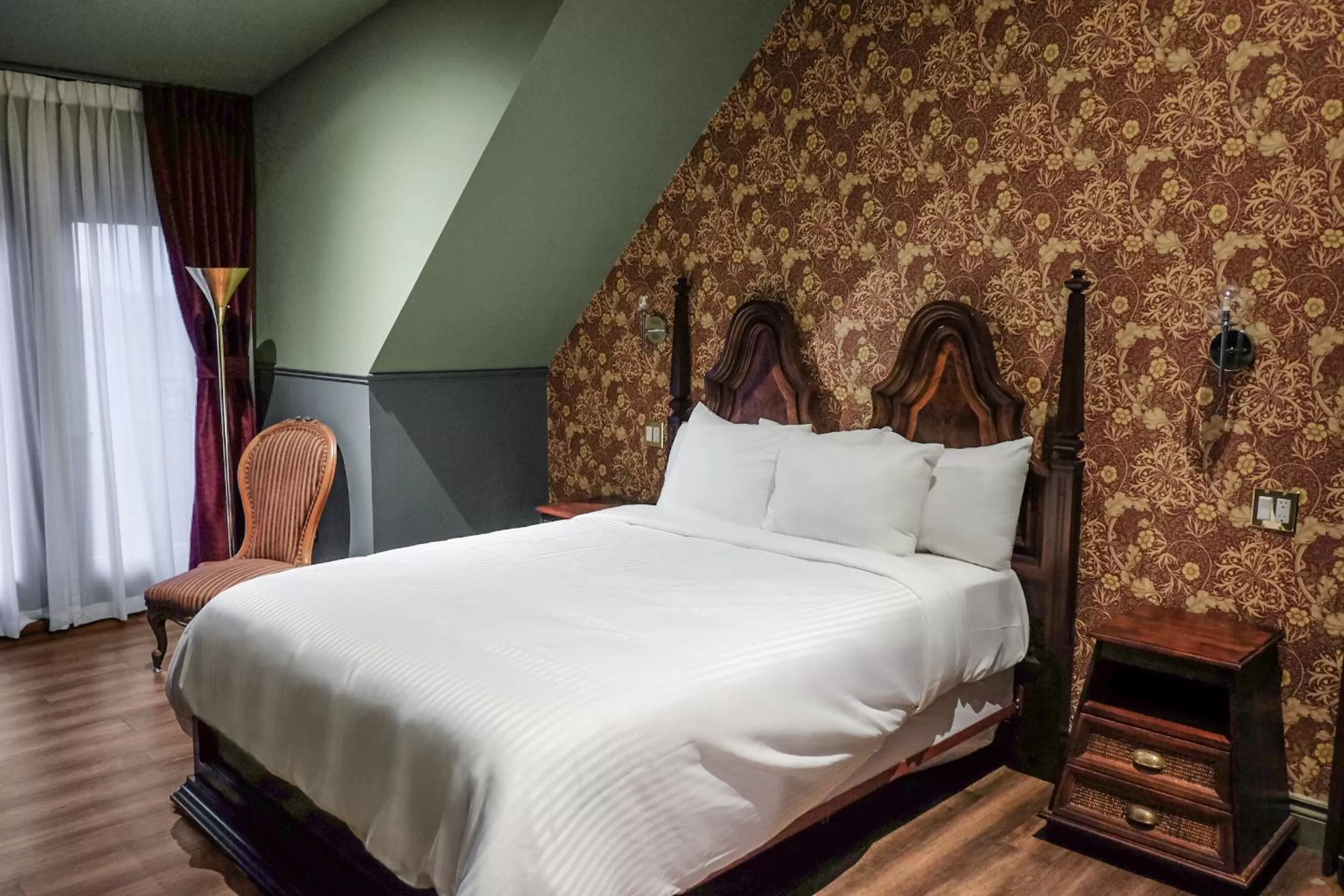 Two-Bedroom Suite in Niagara Grandview Boutique Hotel