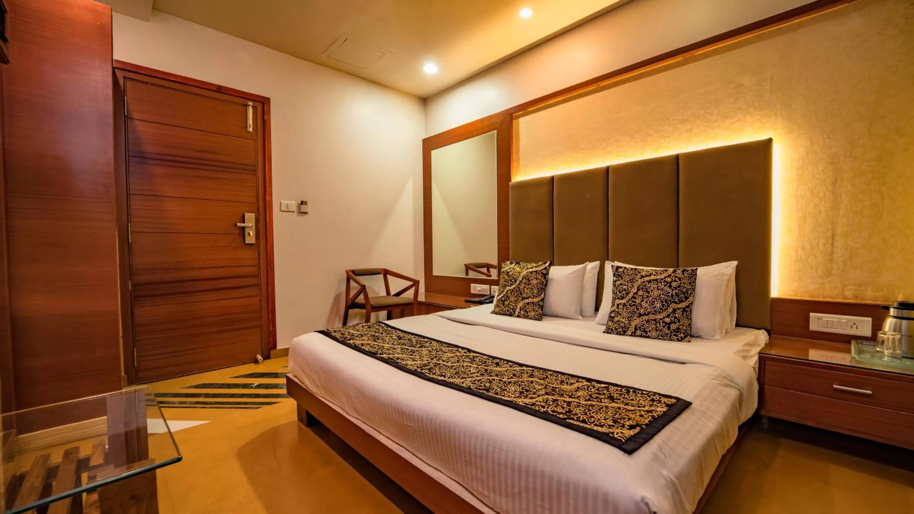 Bedroom, Bed in Uddhav Vilas A Family Hotel