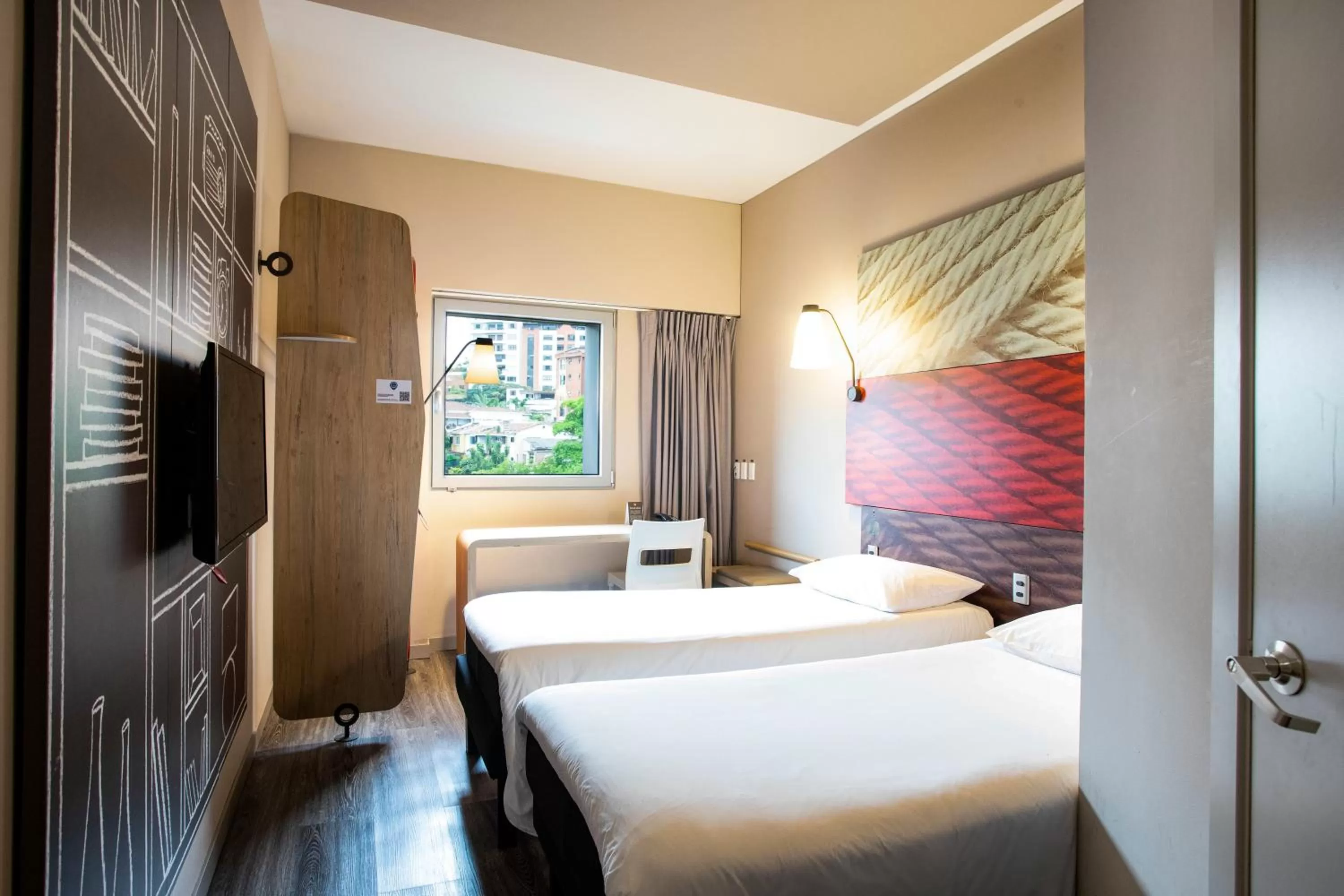 Bed in Hotel Ibis Cali Granada