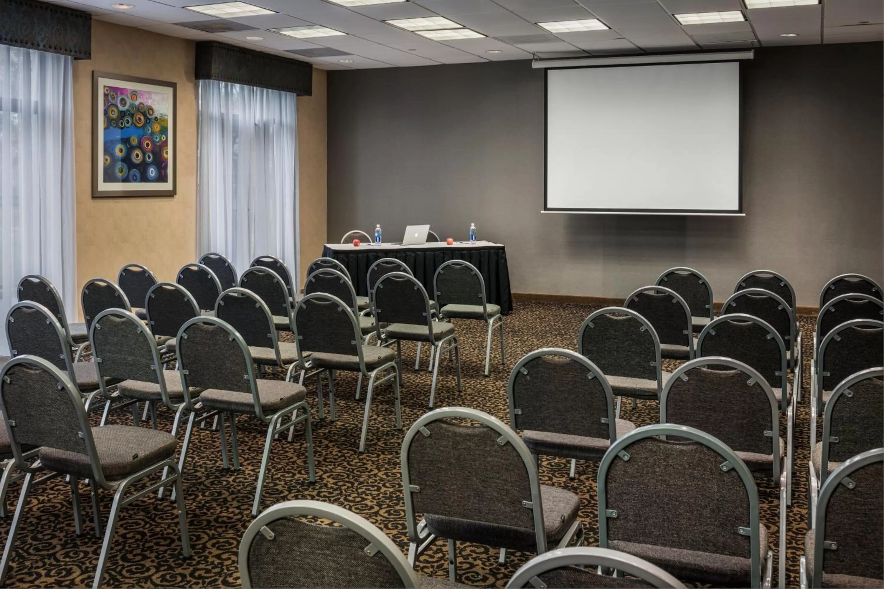 Meeting/conference room in Holiday Inn Express & Suites Laurel Lakes by IHG