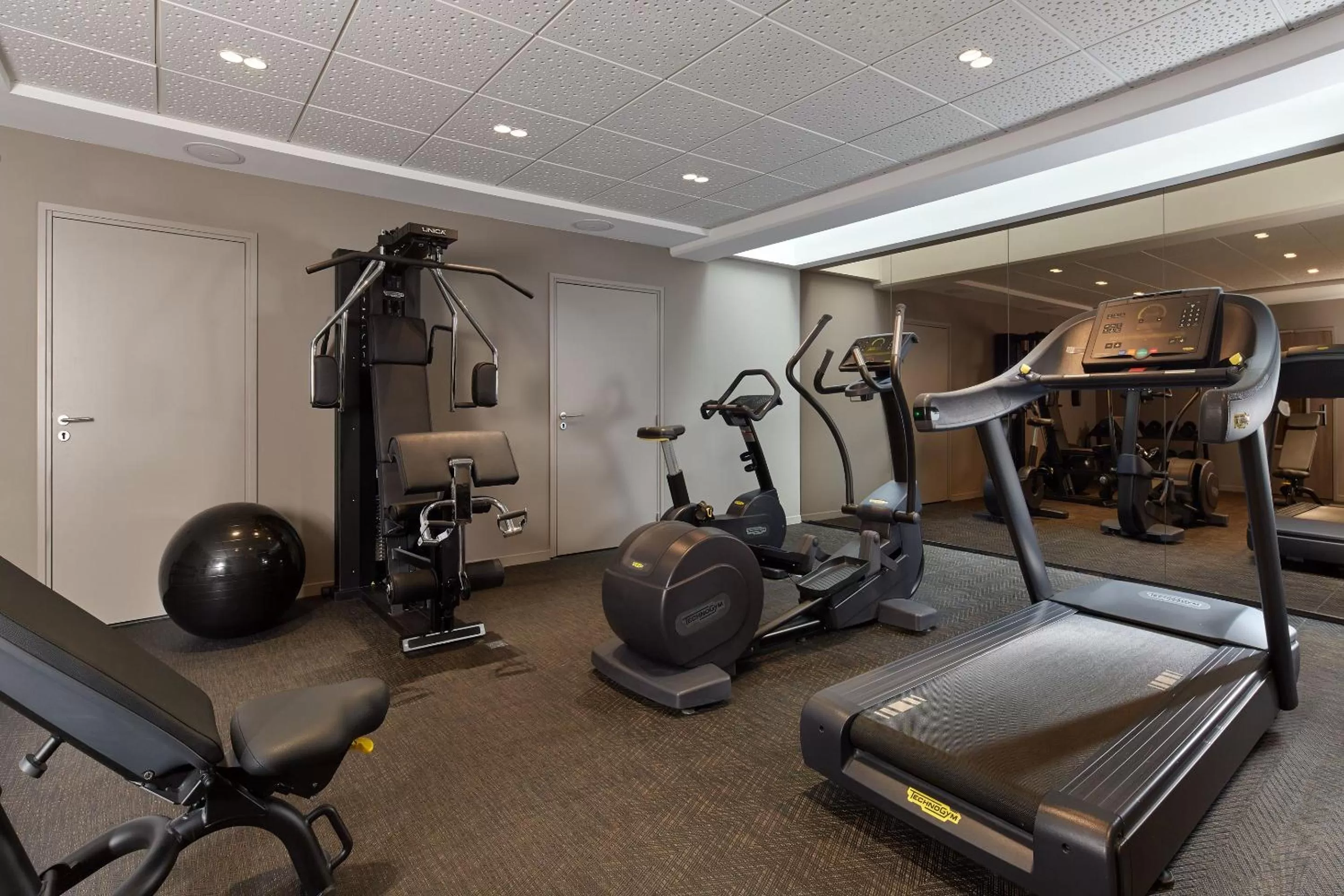Fitness centre/facilities in Auteuil Tour Eiffel
