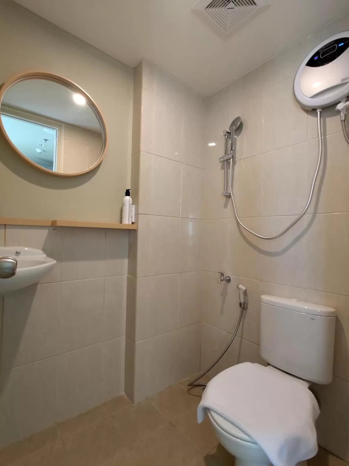 Shower in Hotel Osaka PIK2