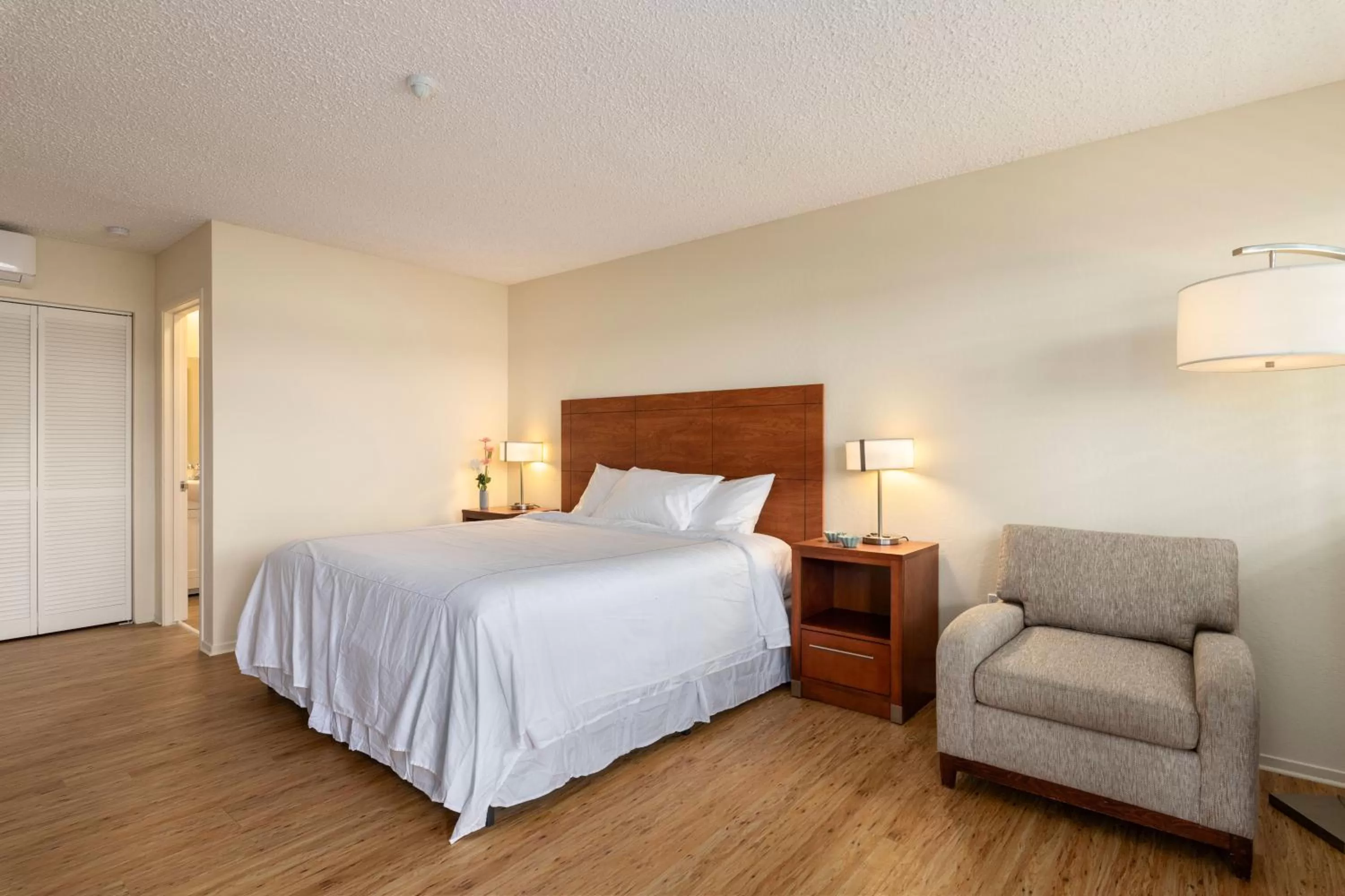 Bed in Konocti Harbor Resort