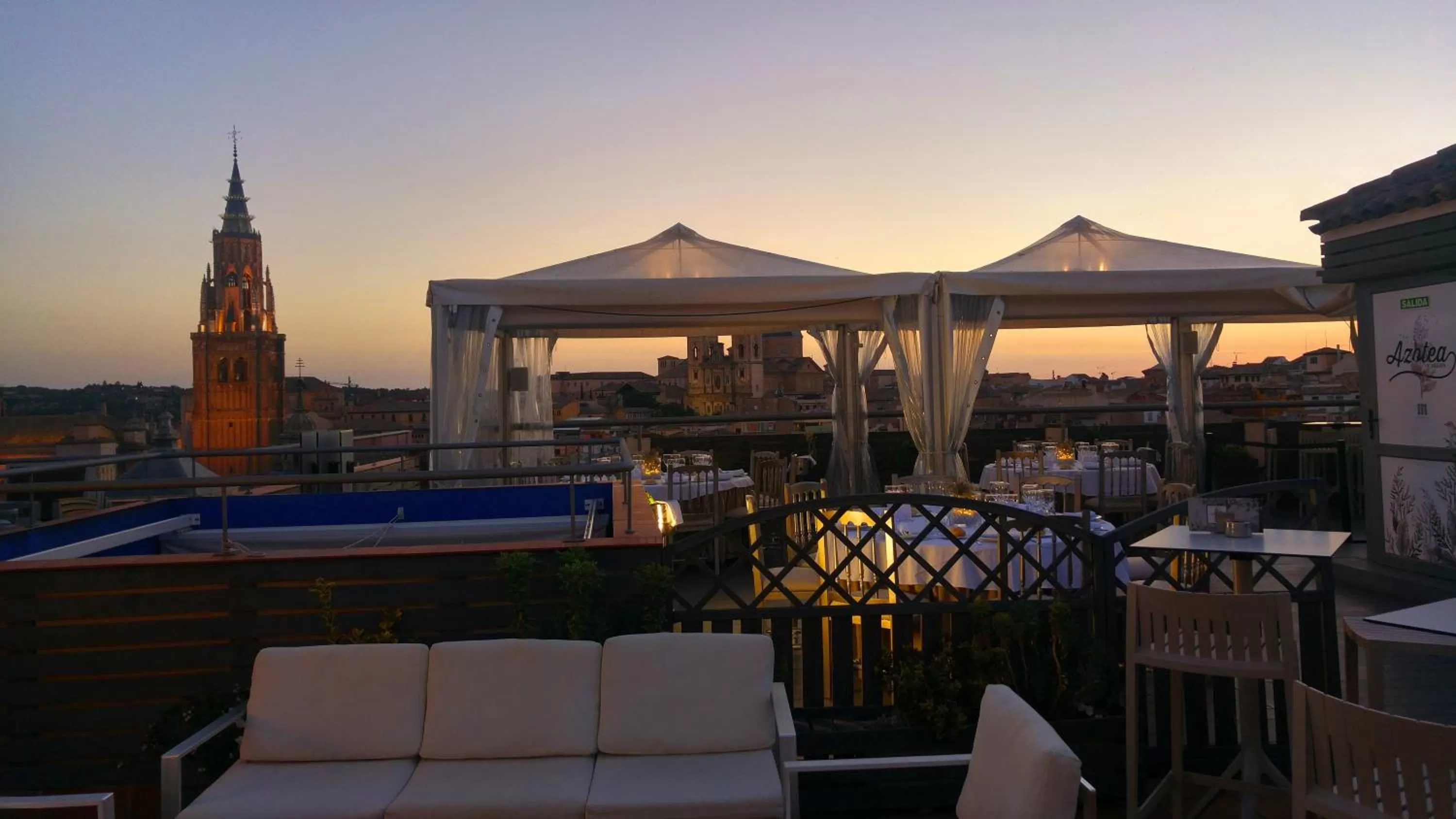 Lounge or bar in Hotel Carlos V