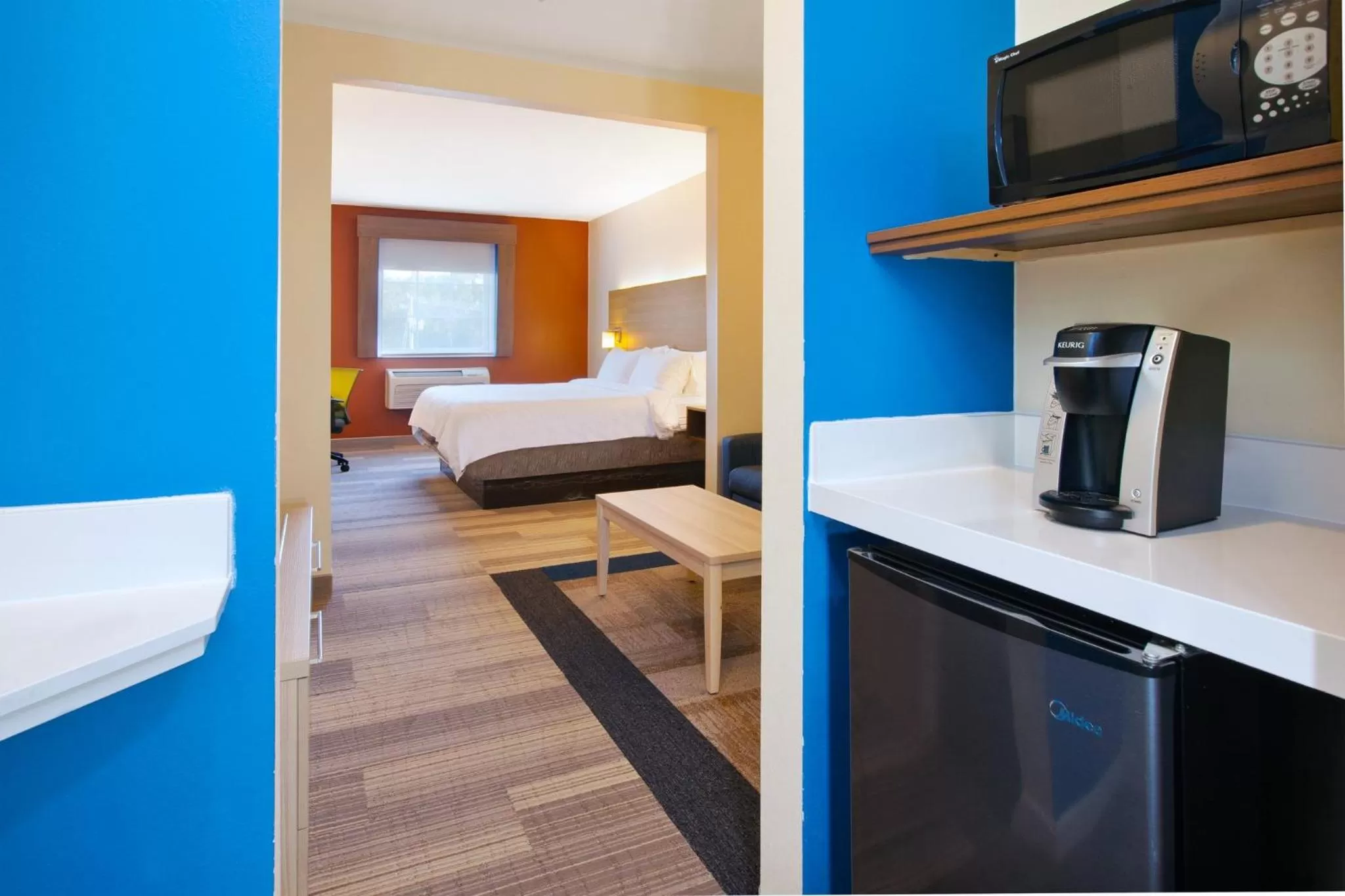 Bedroom, Bed in Holiday Inn Express Absecon-Atlantic City Area by IHG