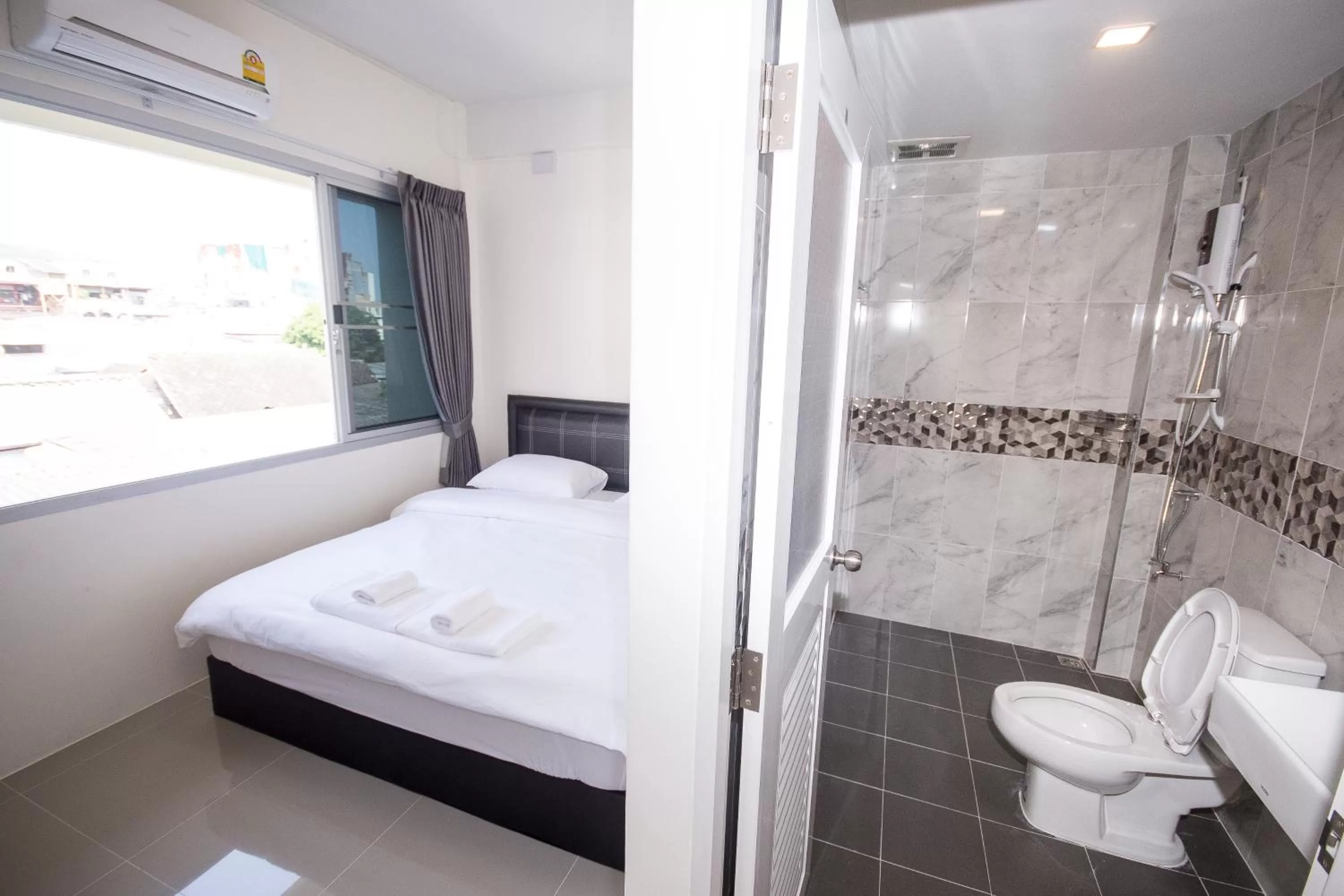 Bed in ninaguesthouse