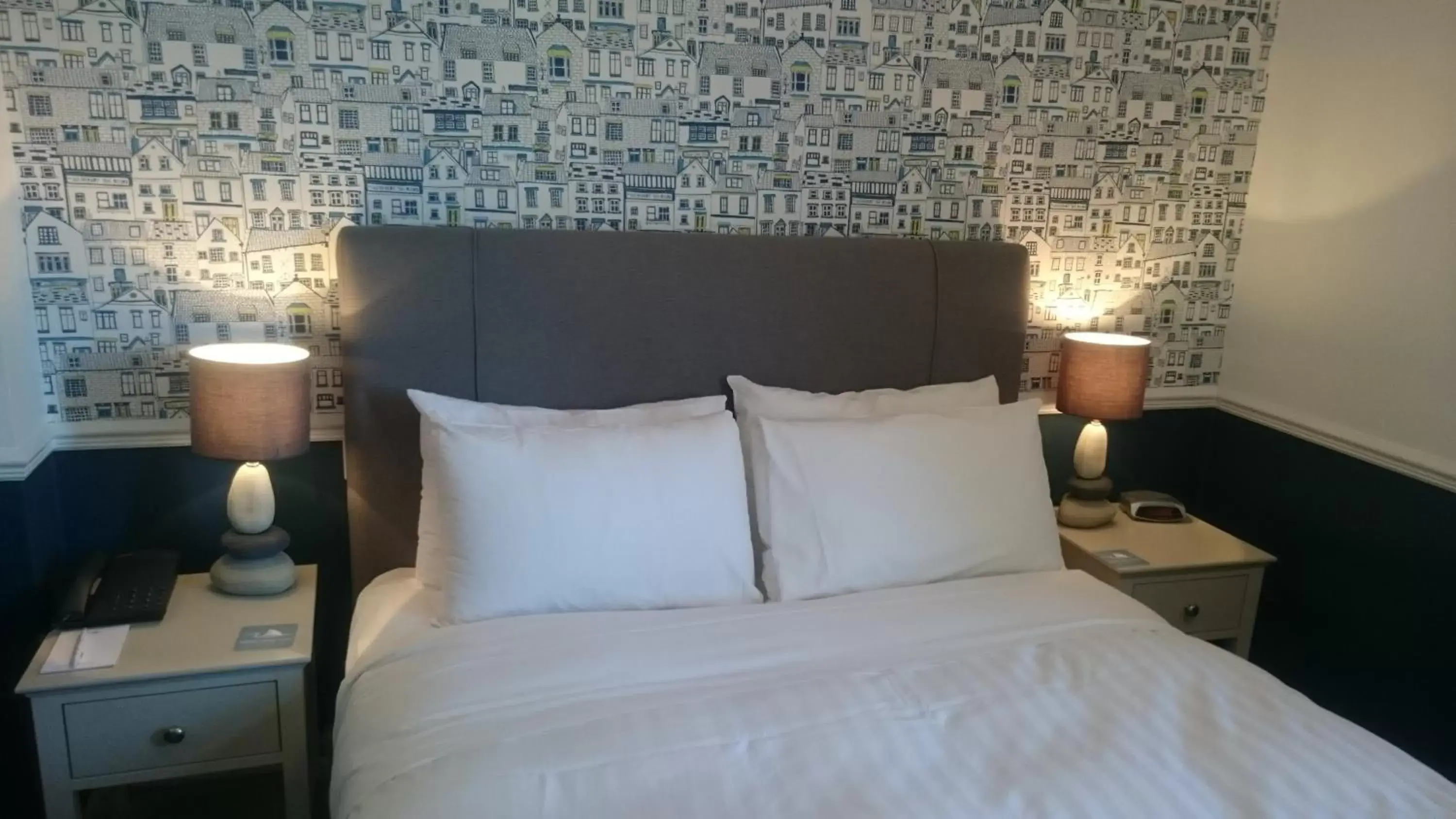 Standard Double Room in The White Lodge Hotel Standard Double Room in The White Lodge Hotel