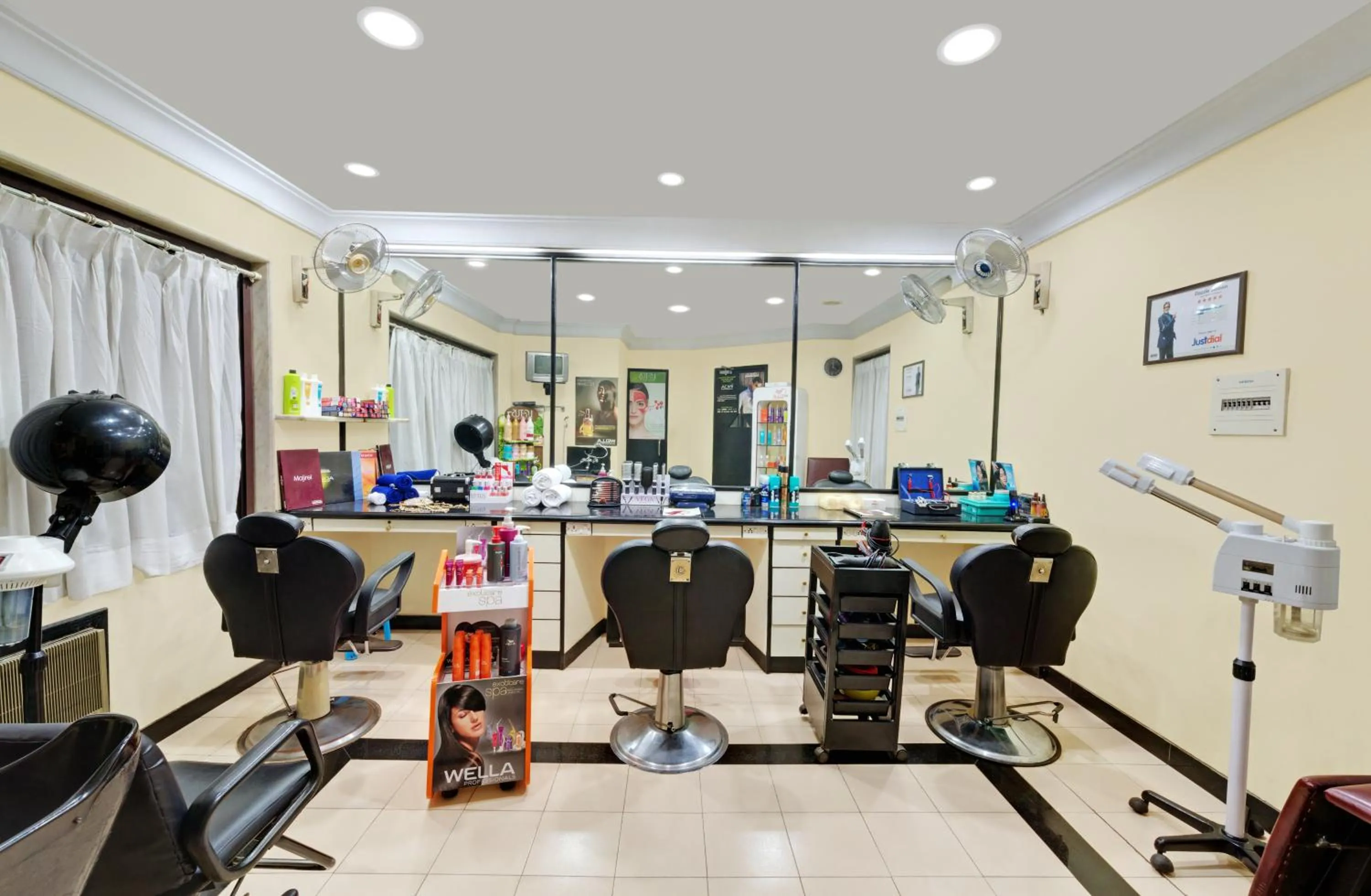 Area and facilities in Ambassador Ajanta Hotel, Aurangabad