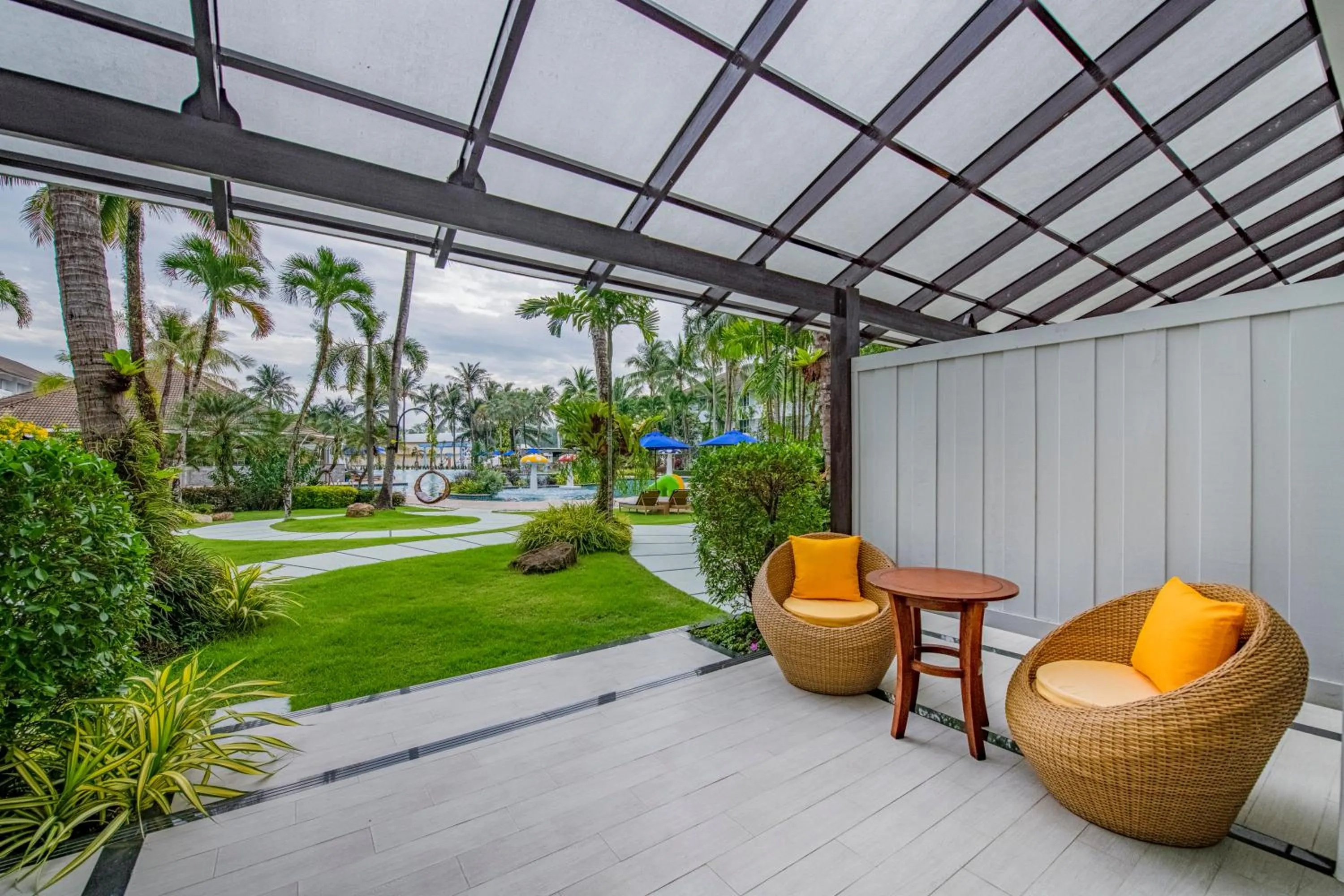 Seating area in NH Boat Lagoon Phuket Resort