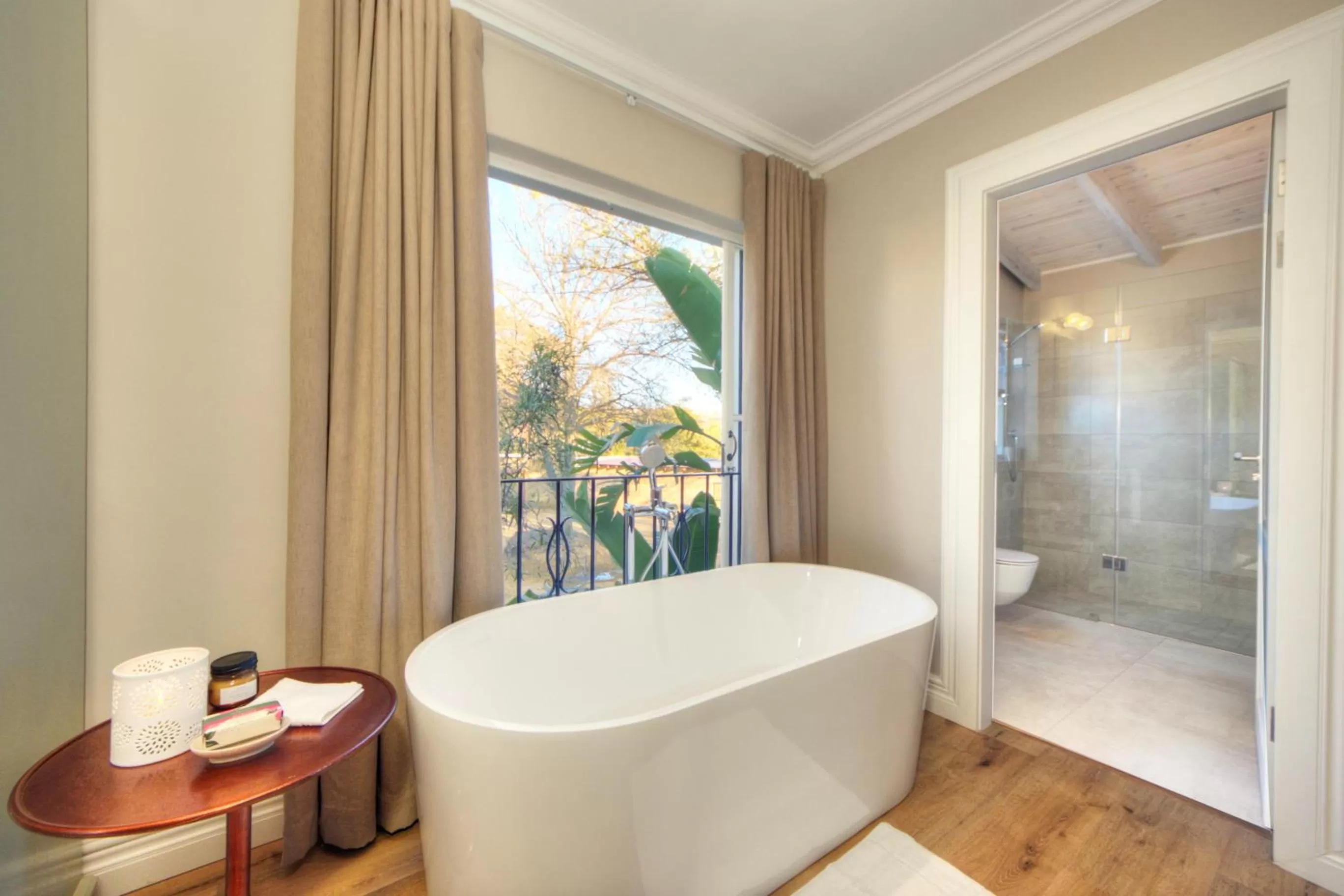 Bath in Amberhall Guesthouse